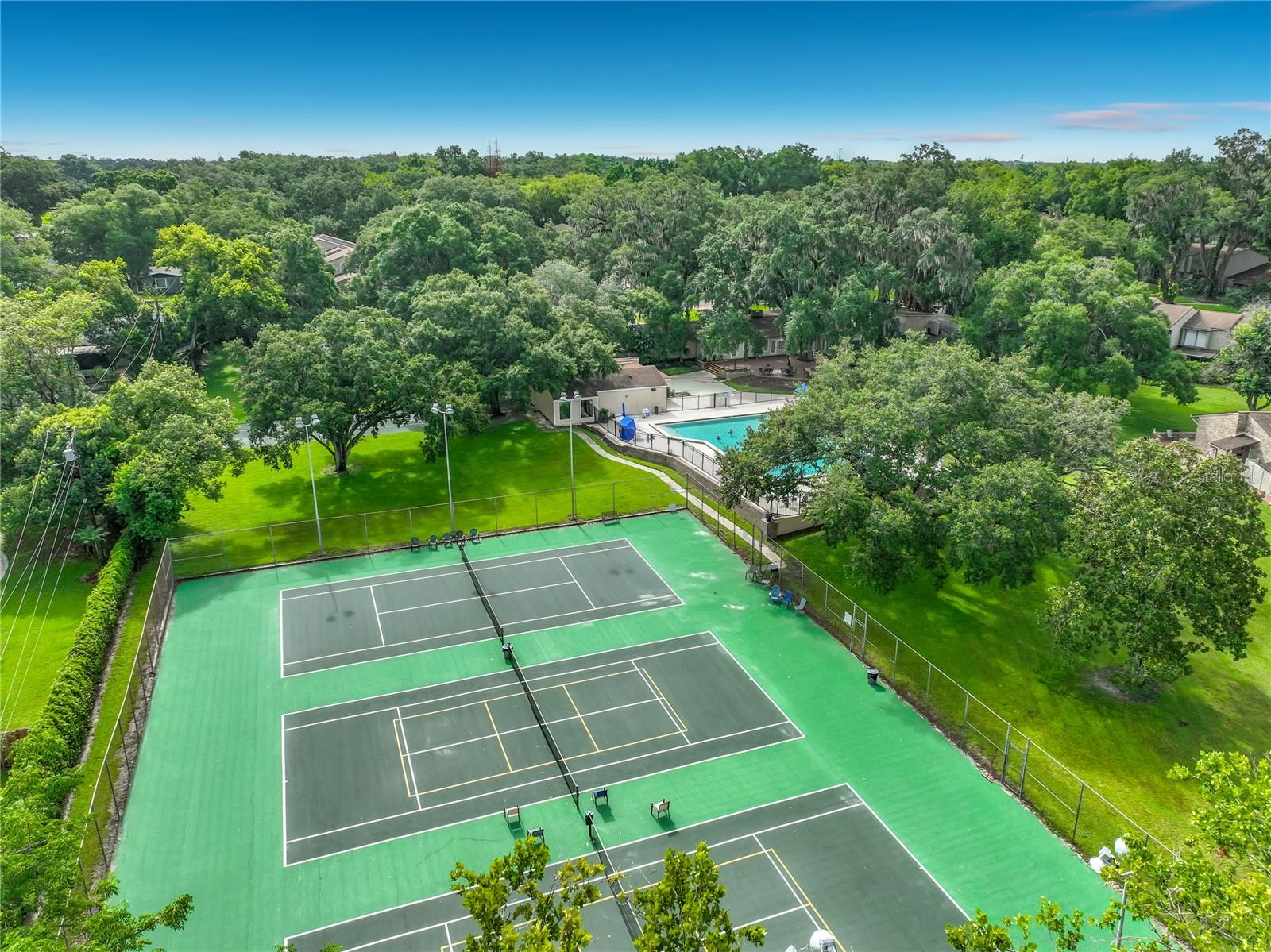 OAK HARBOUR SEC 3 A CONDO - Residential