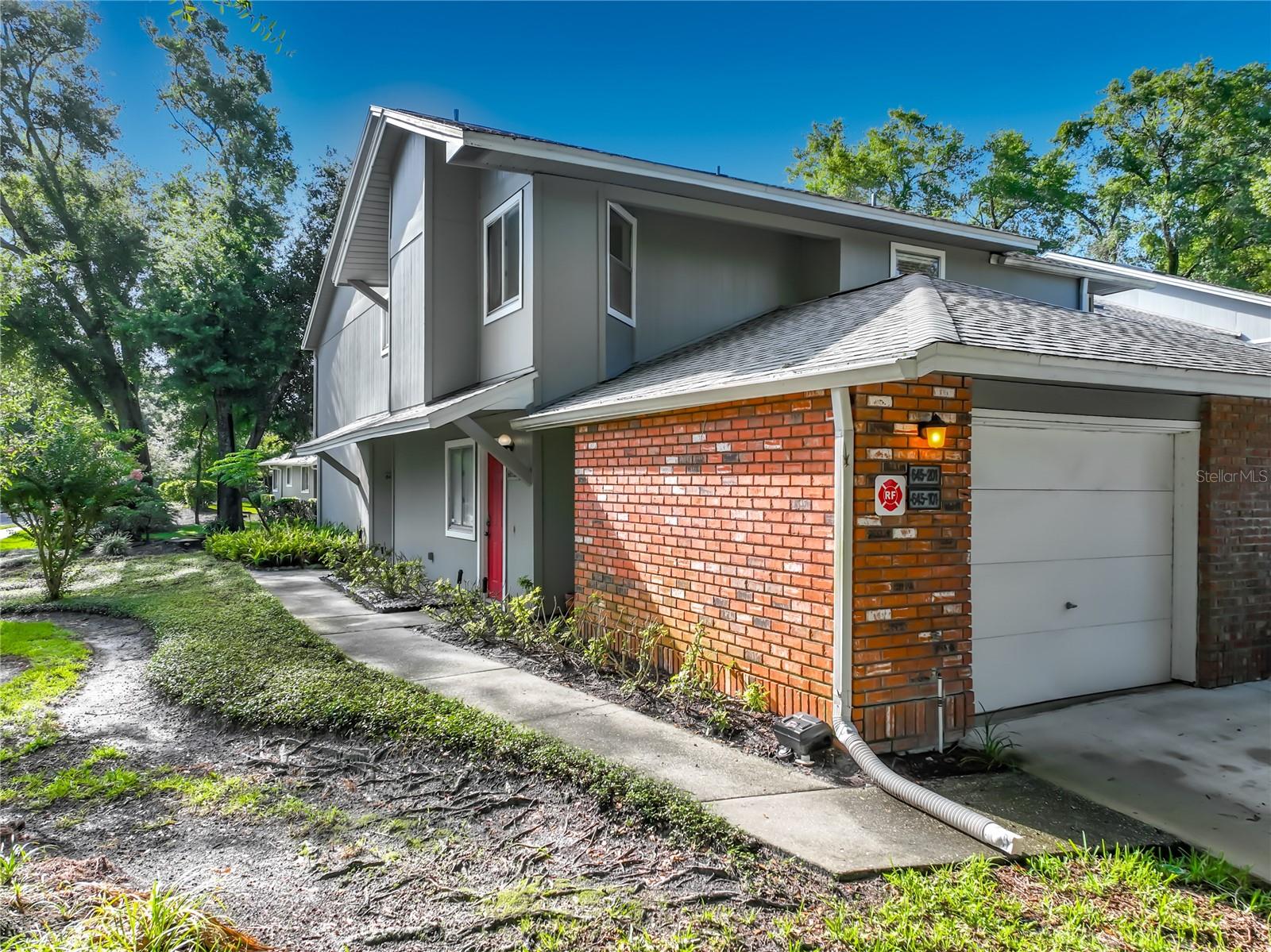 OAK HARBOUR SEC 3 A CONDO - Residential