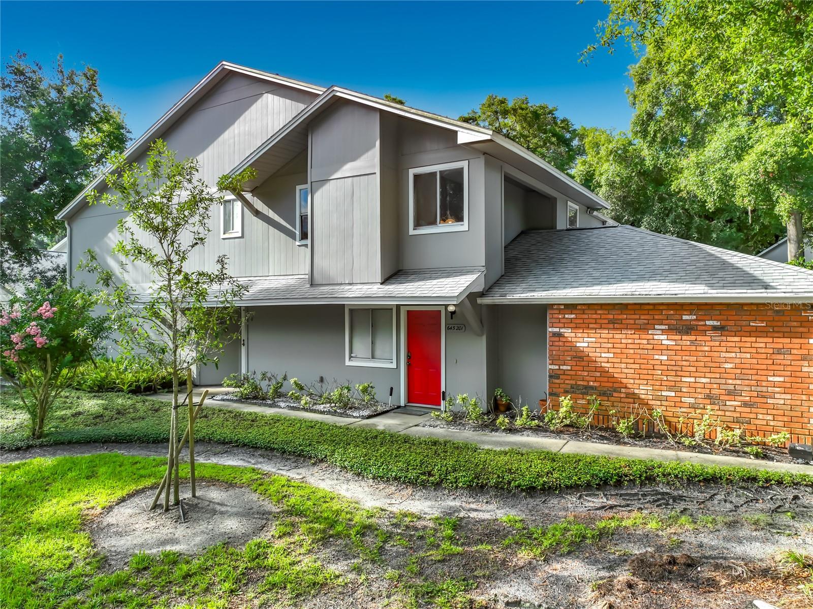 OAK HARBOUR SEC 3 A CONDO - Residential