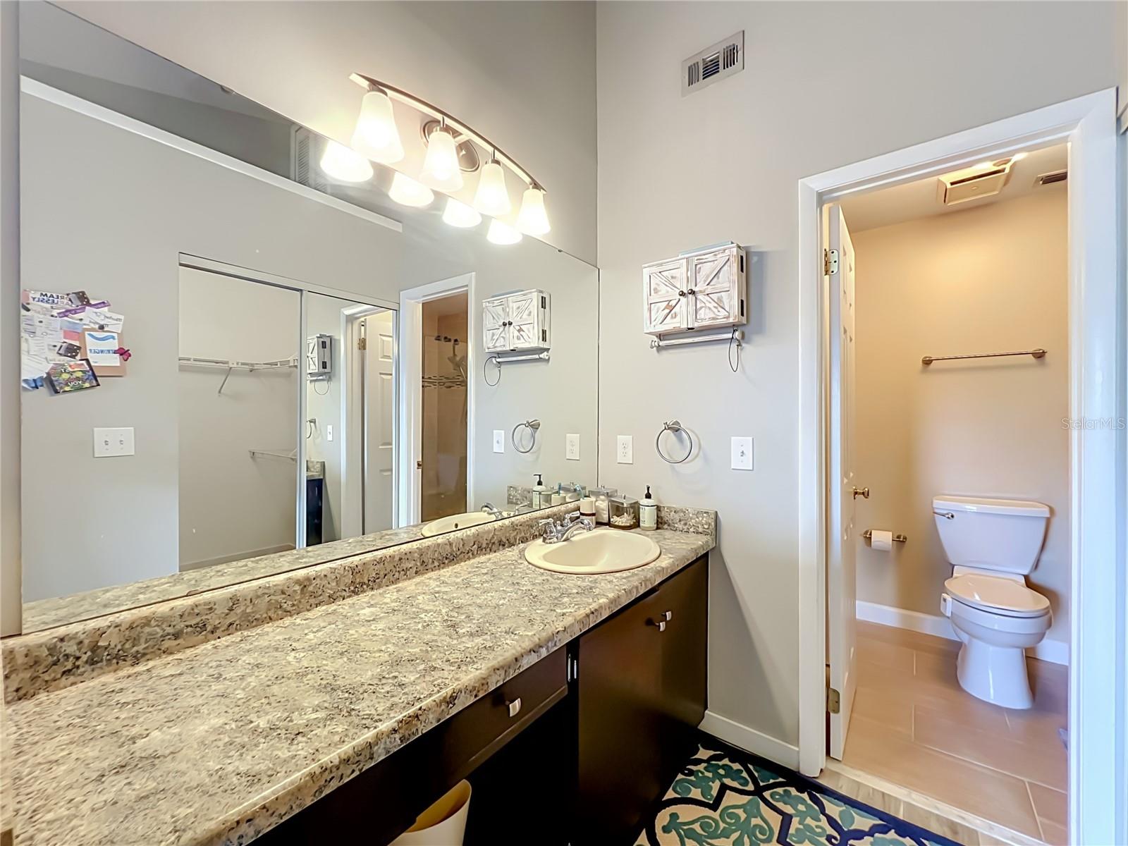 OAK HARBOUR SEC 3 A CONDO - Residential