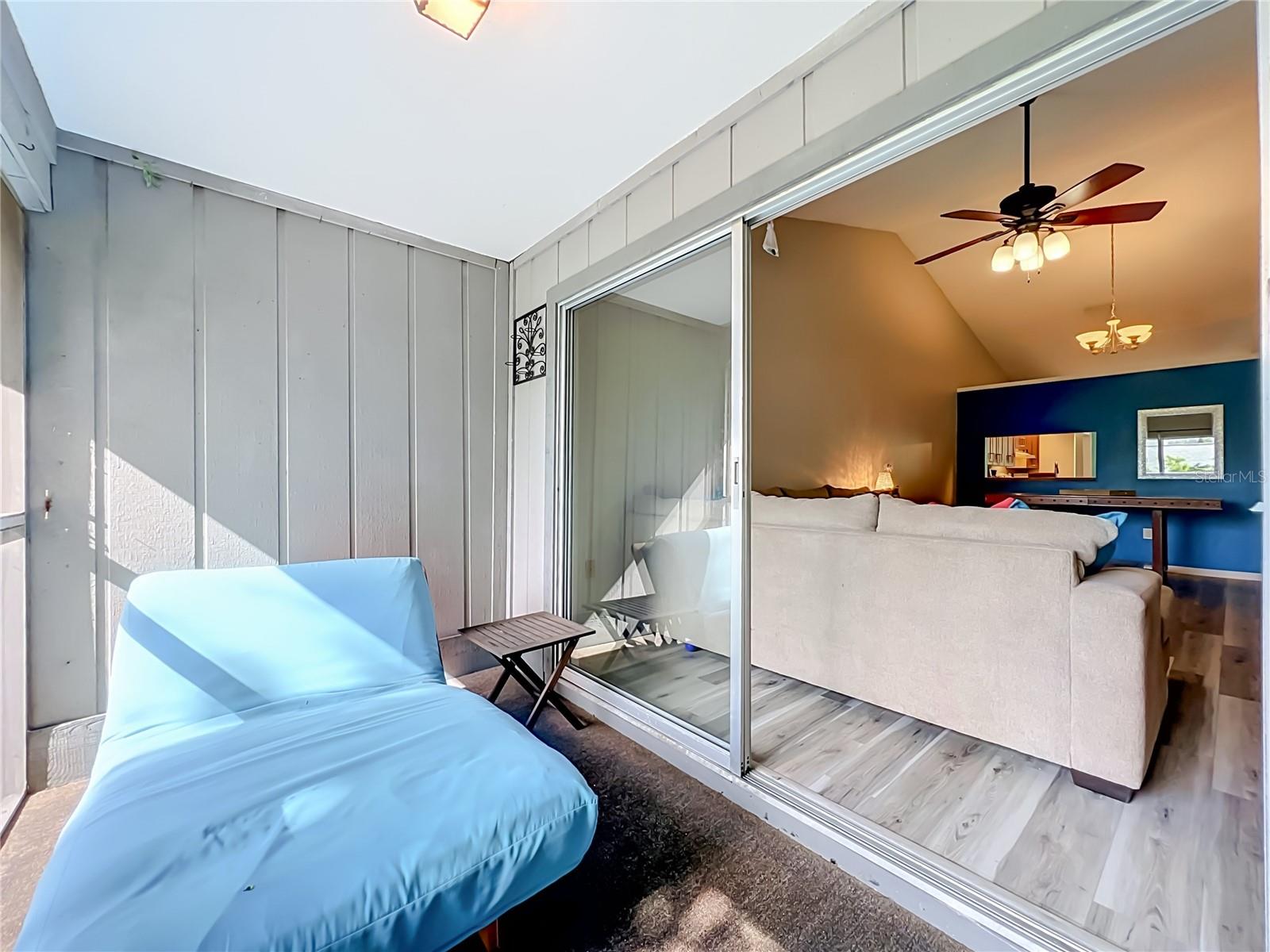 OAK HARBOUR SEC 3 A CONDO - Residential