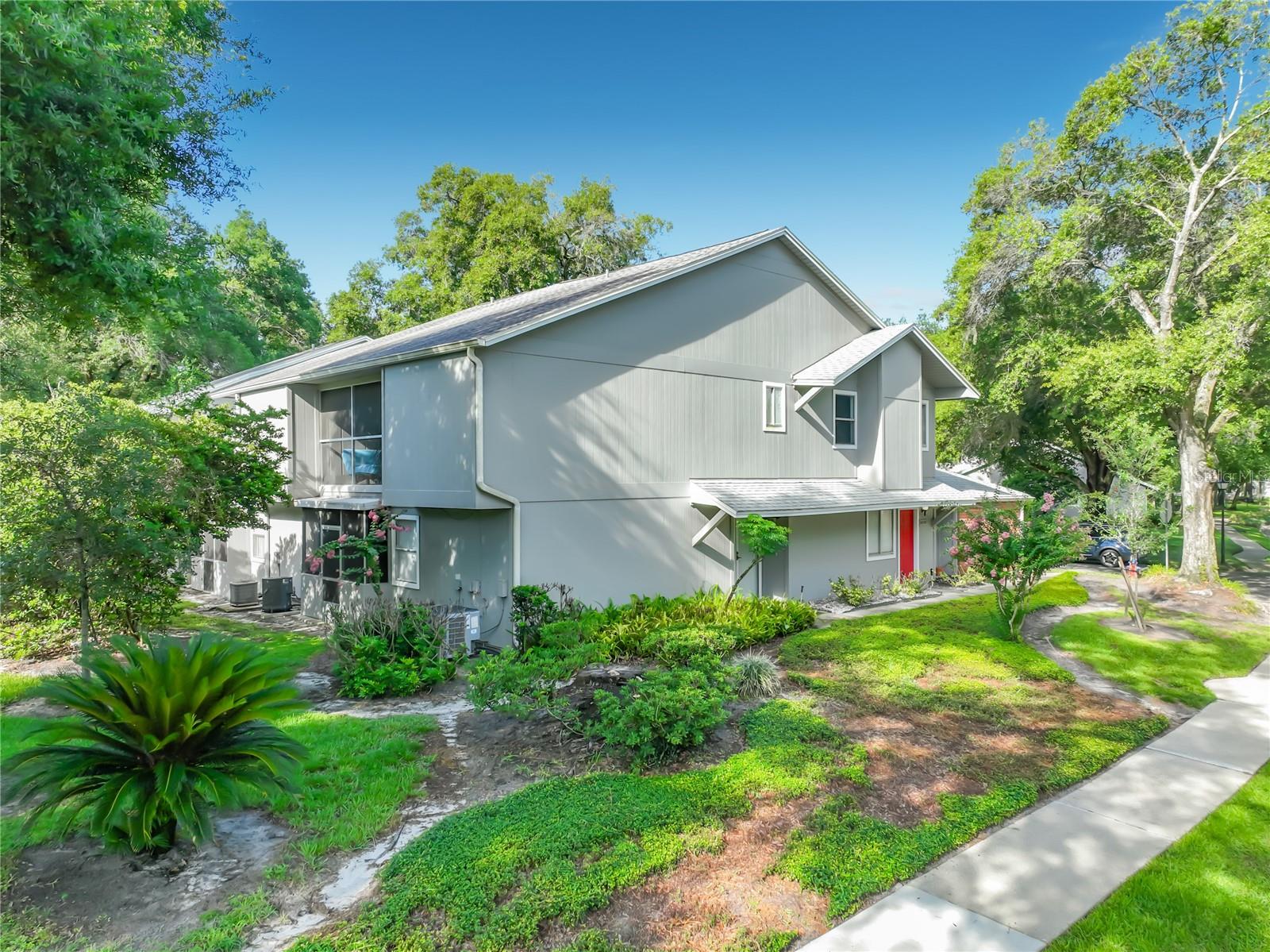 OAK HARBOUR SEC 3 A CONDO - Residential
