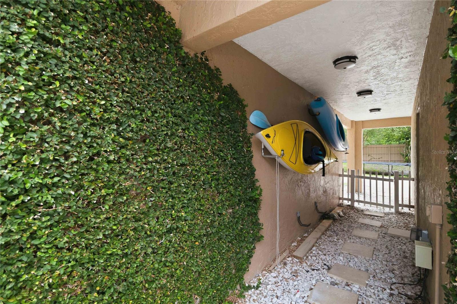 TURNBURY WOODS - Residential