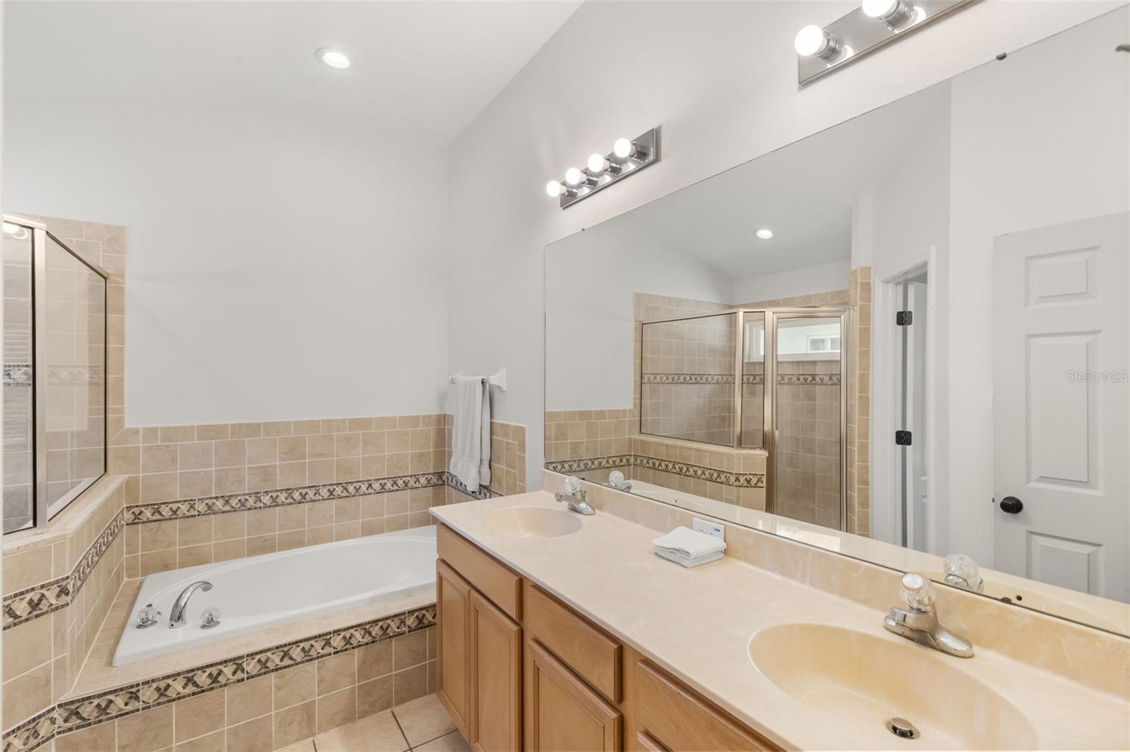 SUNCOAST LAKES PH 03 - Residential