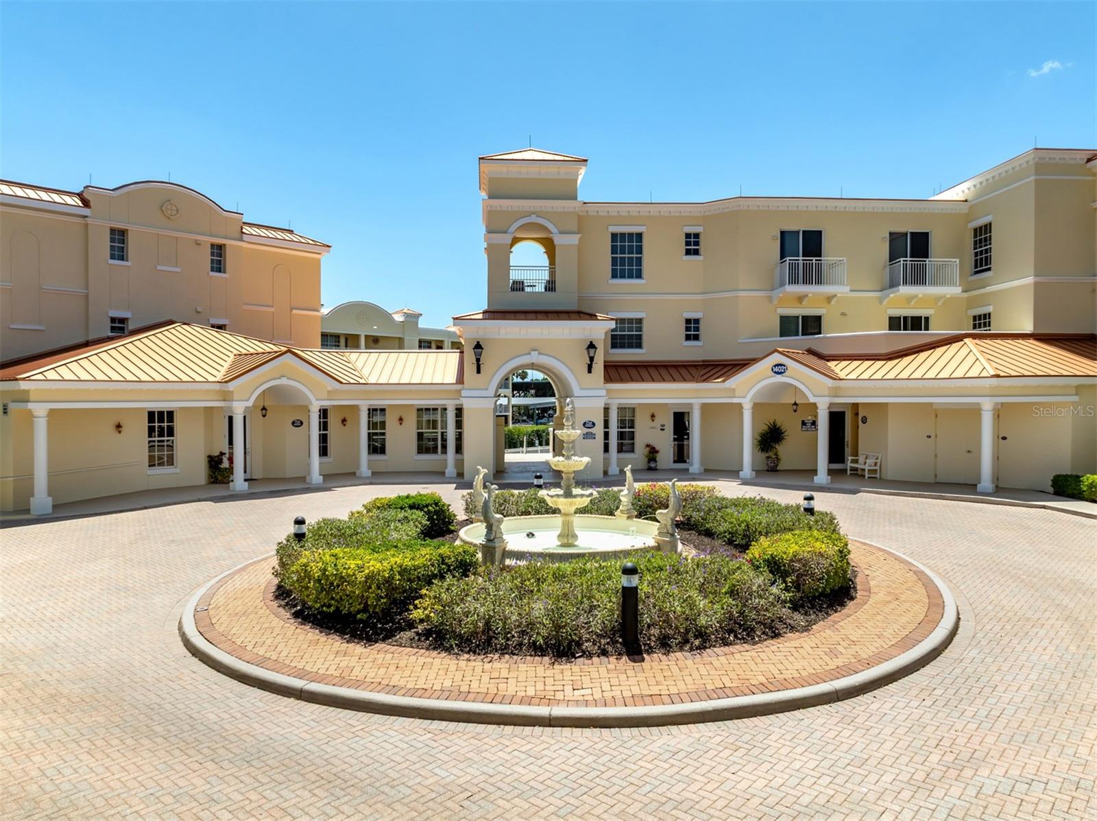 VILLAS AT BELLAGIO HARBOR VILLAGE - Residential