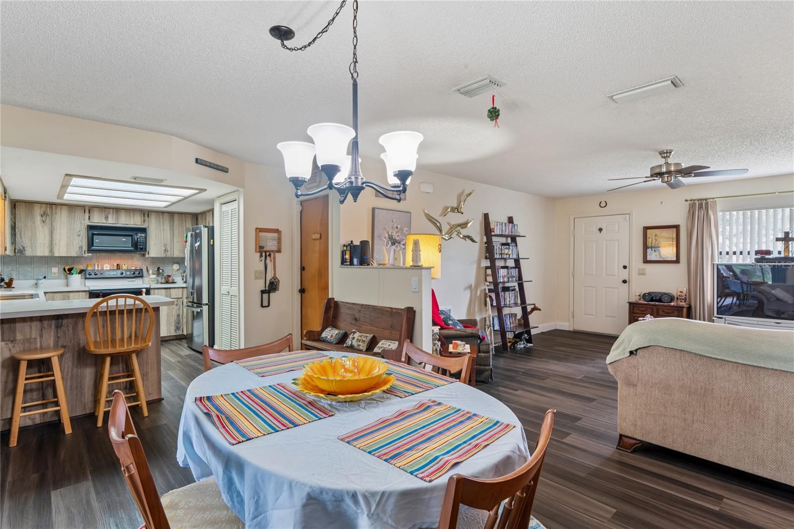 CITRUS SPGS UNIT 04 - Residential