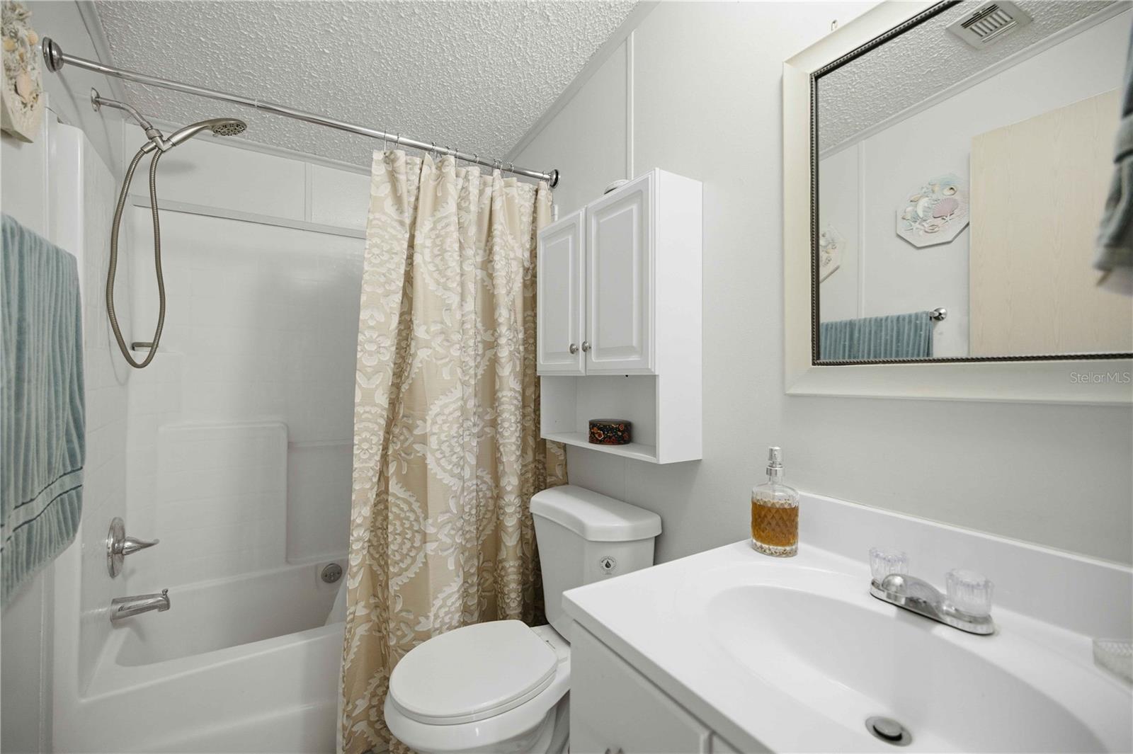 SILVERWOOD VILLAS PH 01 - Residential