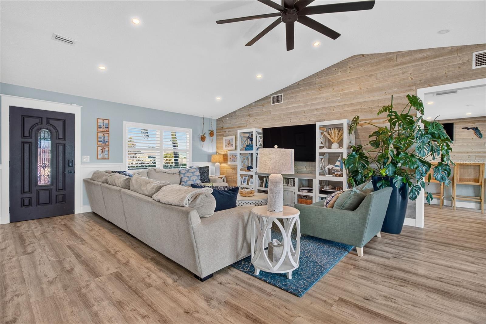 CRYSTAL ISLAND 2ND ADD - Residential