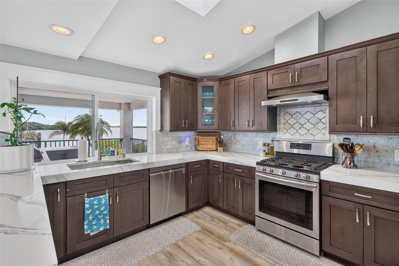 CRYSTAL ISLAND 2ND ADD - Residential