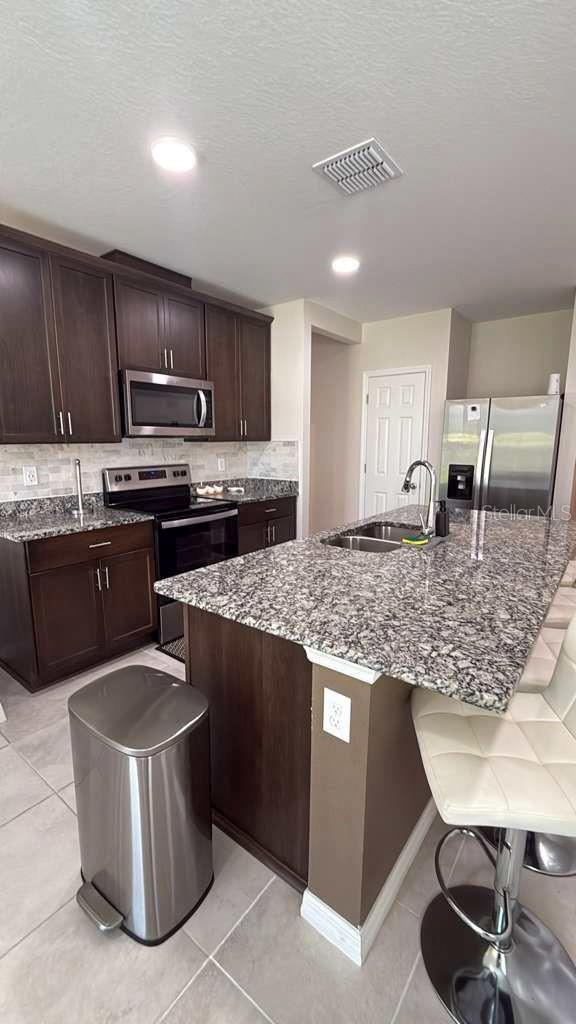 LAWSON DUNES SUB - Residential Lease