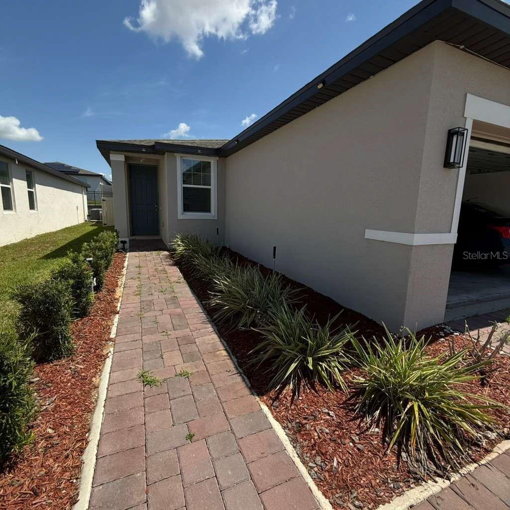 LAWSON DUNES SUB - Residential Lease