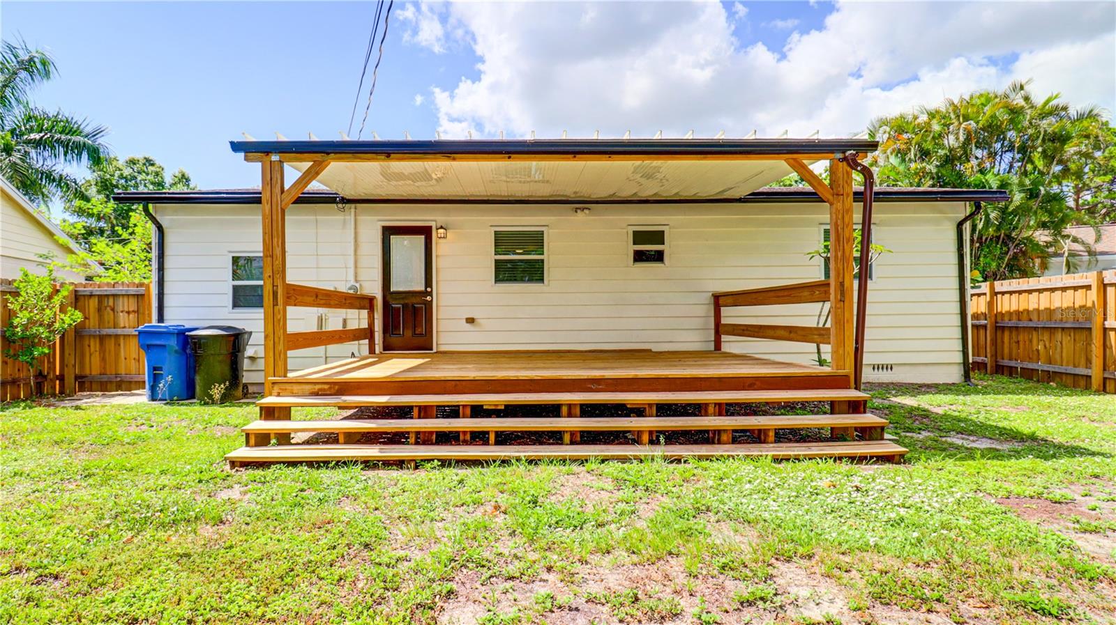 RIO VISTA - Residential