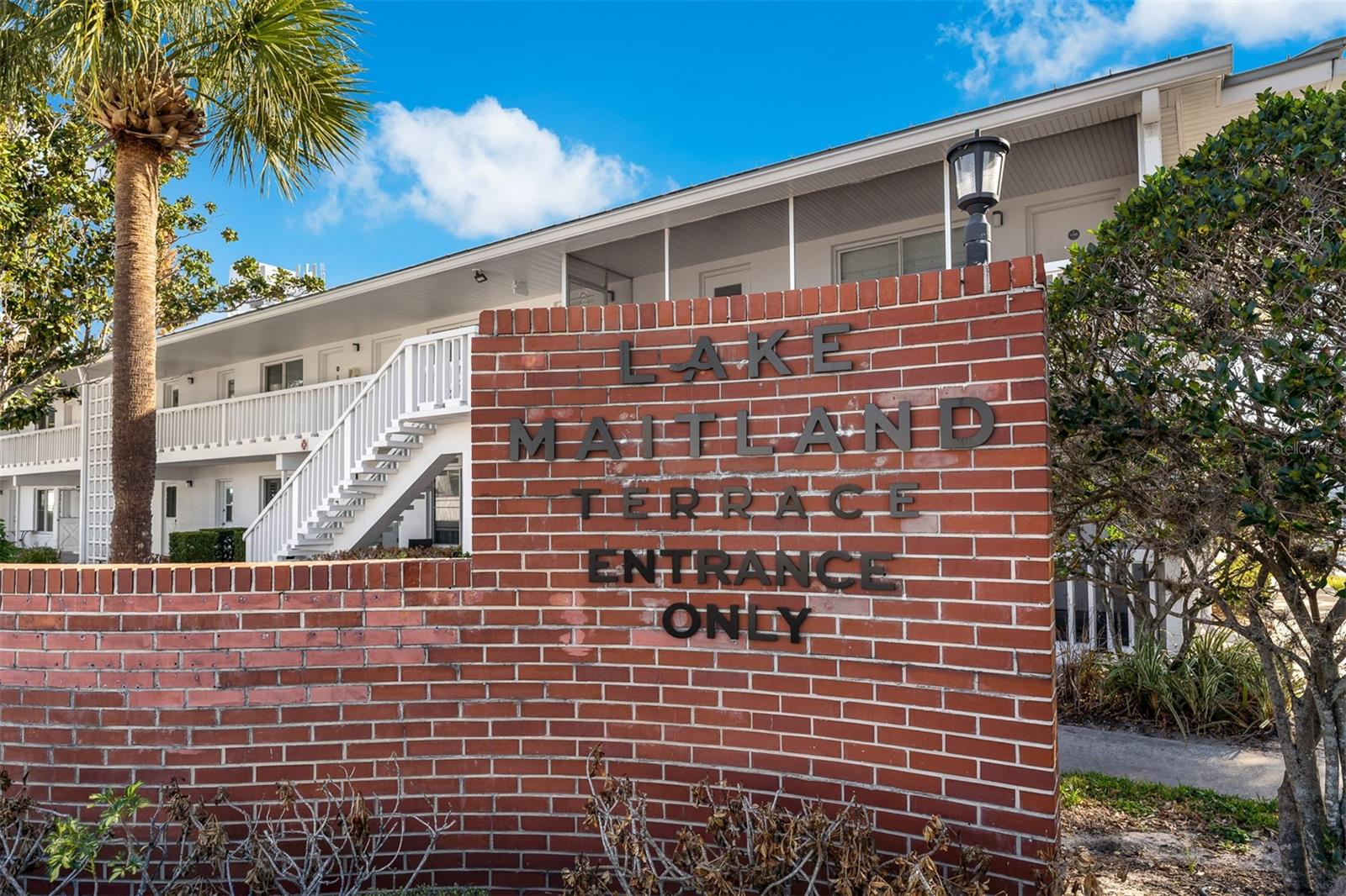 LAKE MAITLAND TERRACE APTS - Residential