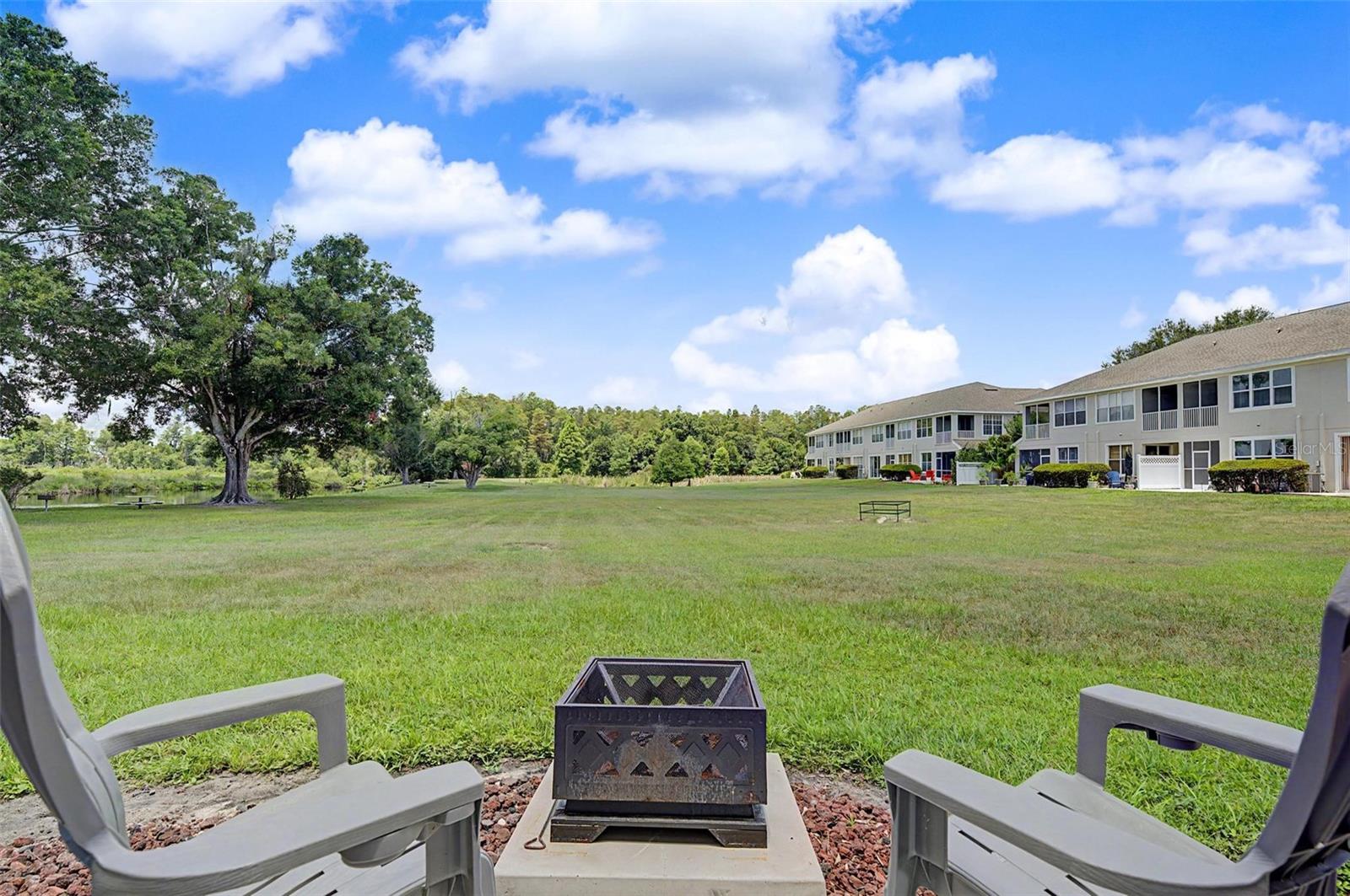 HUNTINGTON RIDGE TWNHMS - Residential