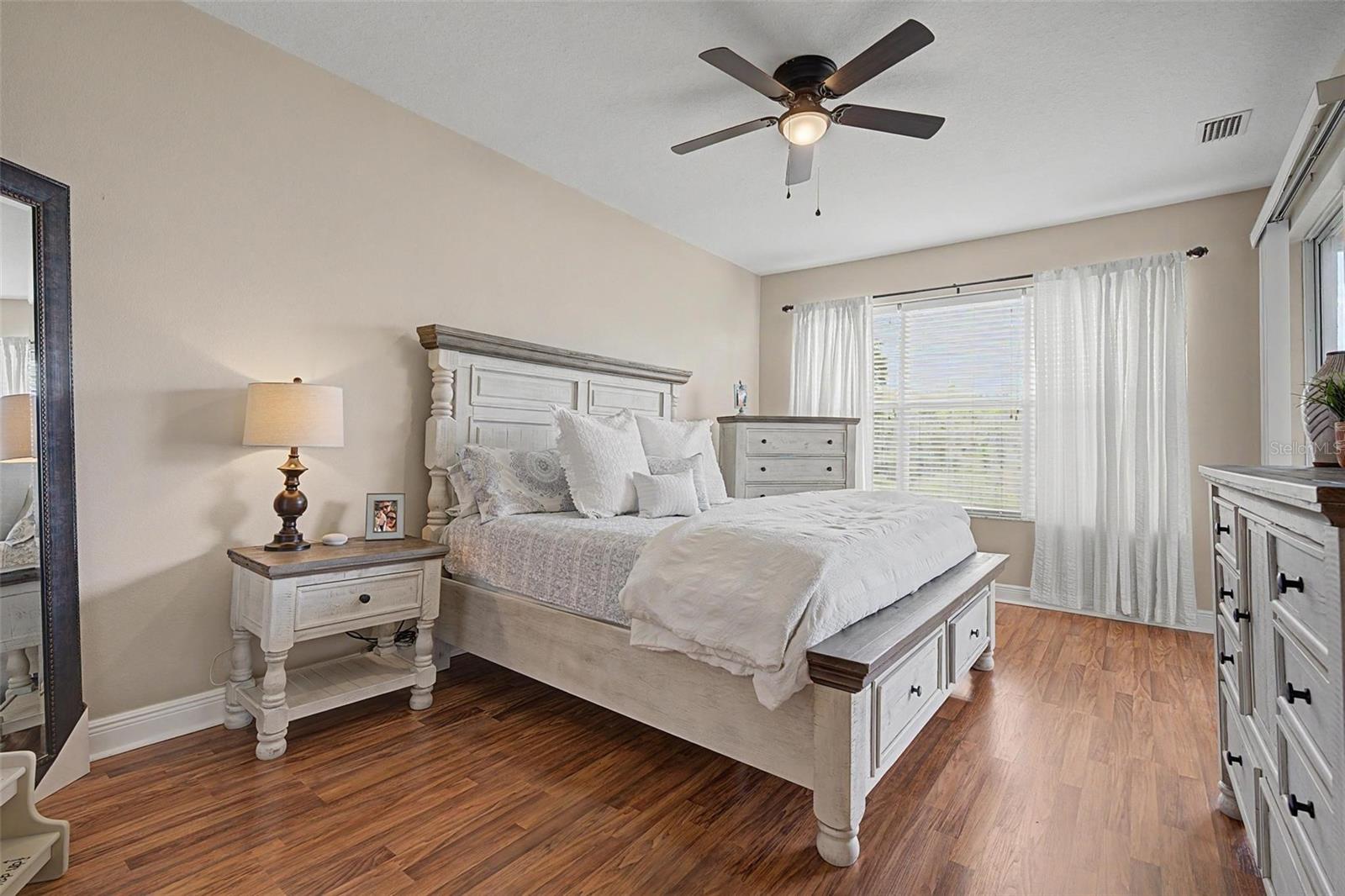 HUNTINGTON RIDGE TWNHMS - Residential