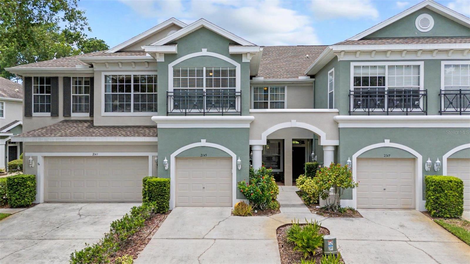 HUNTINGTON RIDGE TWNHMS - Residential