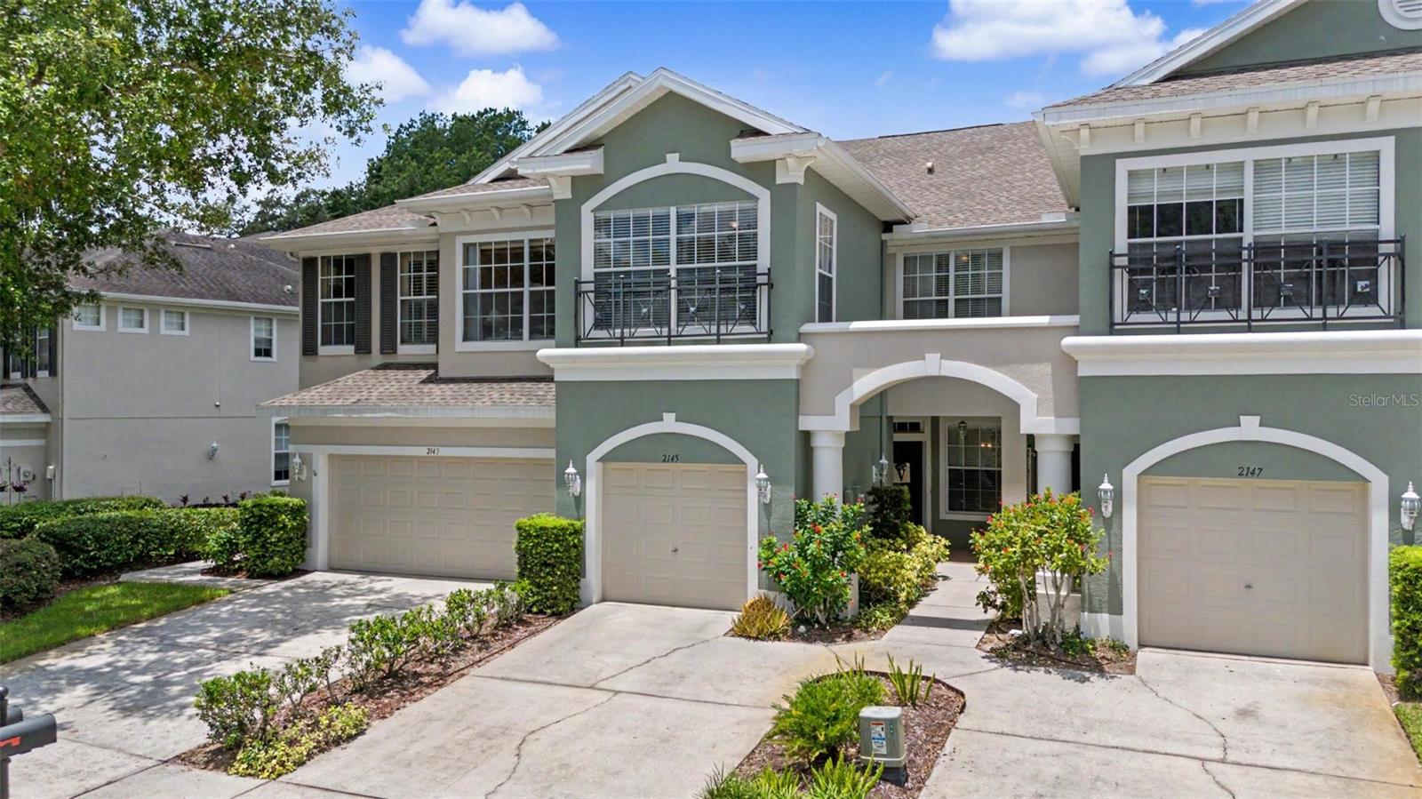 HUNTINGTON RIDGE TWNHMS - Residential