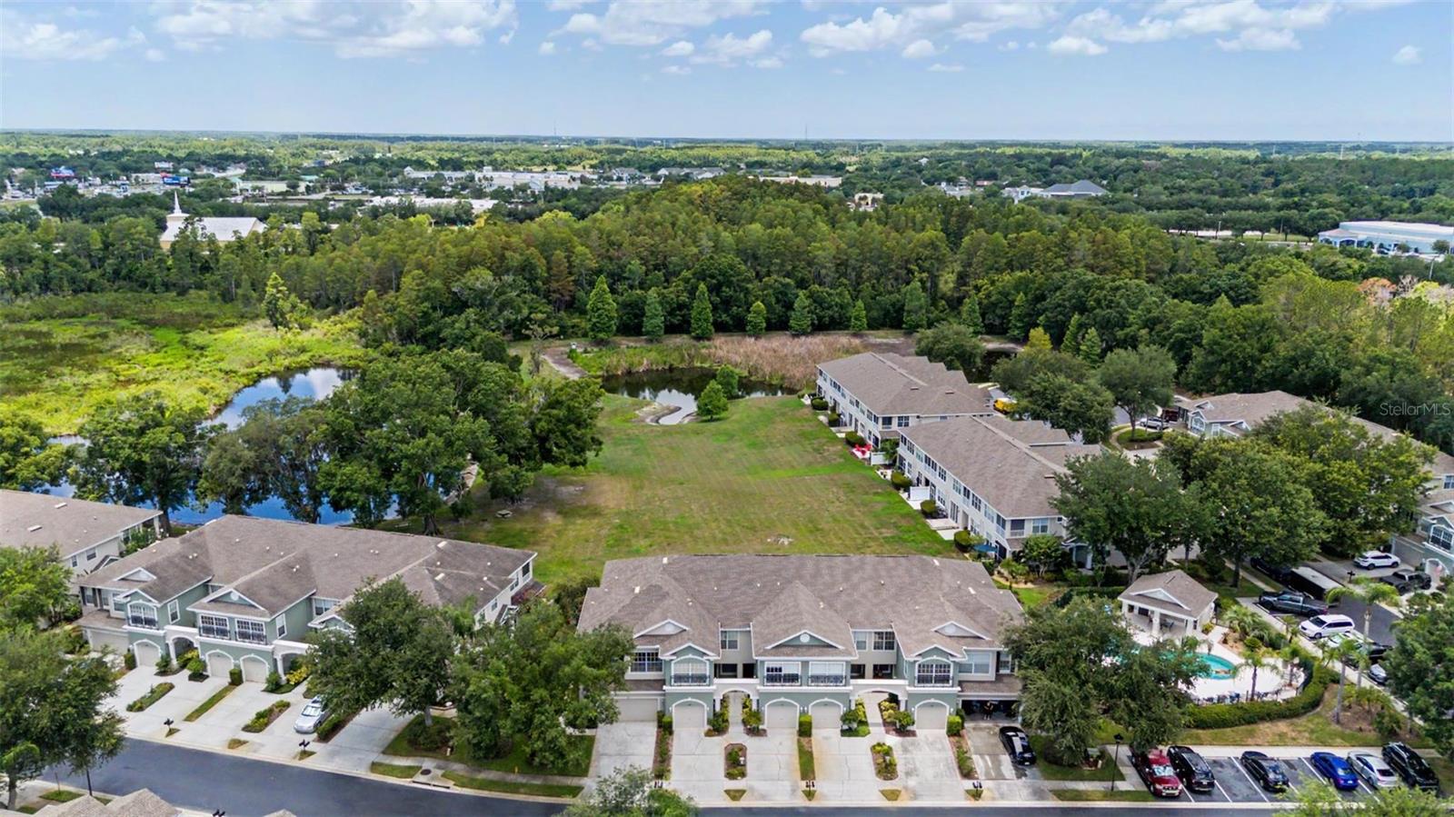 HUNTINGTON RIDGE TWNHMS - Residential