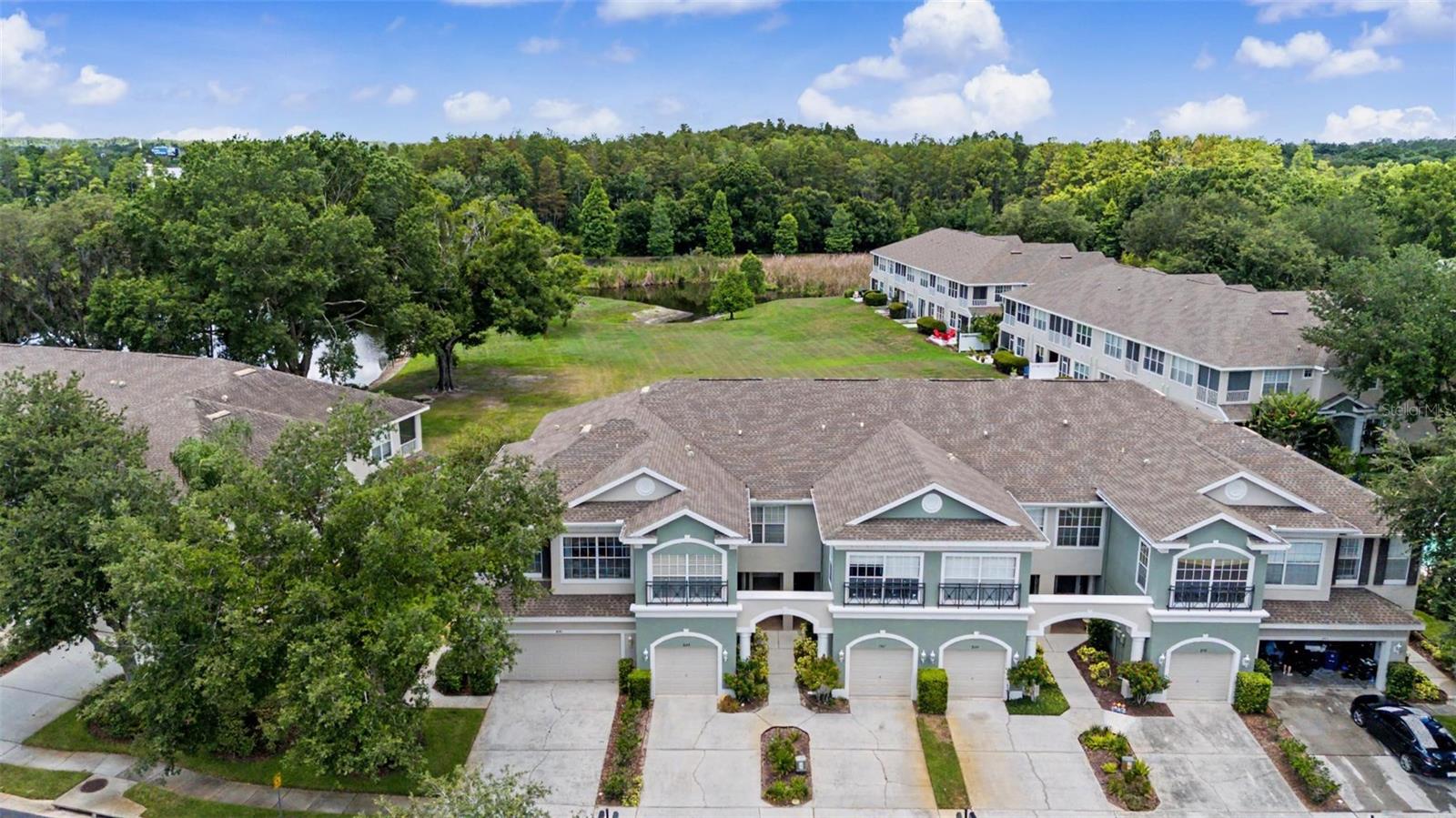 HUNTINGTON RIDGE TWNHMS - Residential