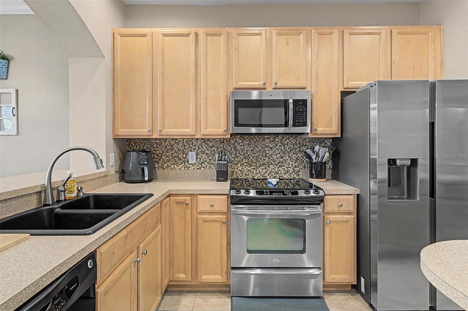 HUNTINGTON RIDGE TWNHMS - Residential