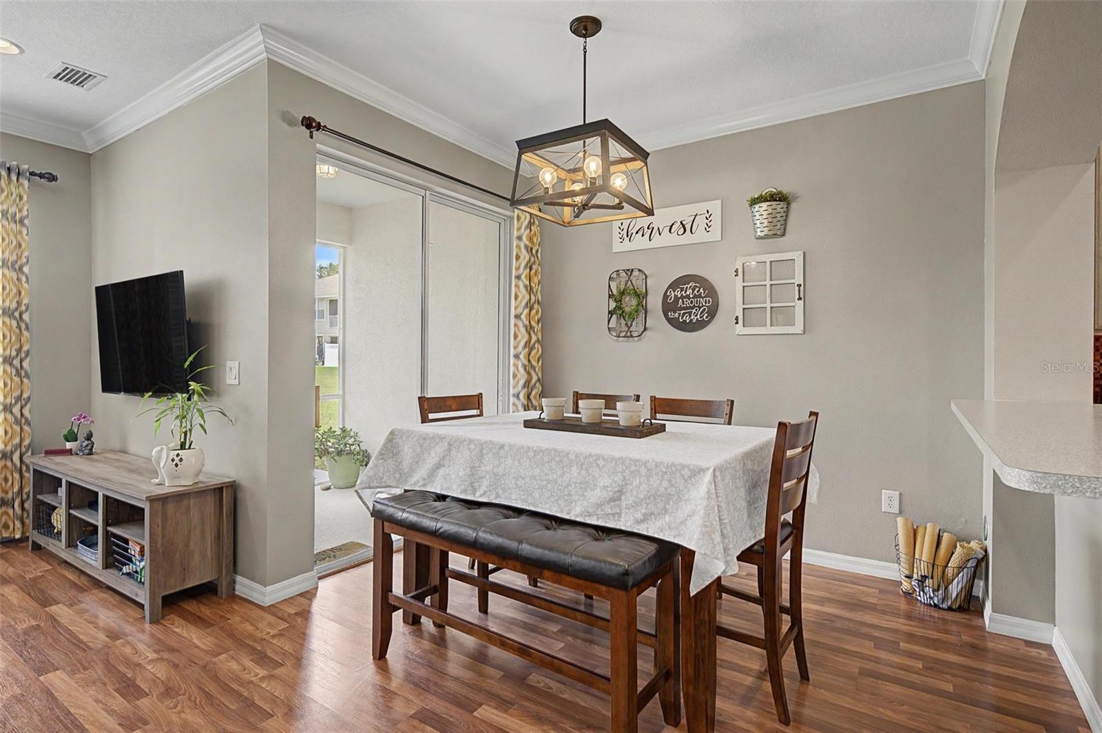 HUNTINGTON RIDGE TWNHMS - Residential