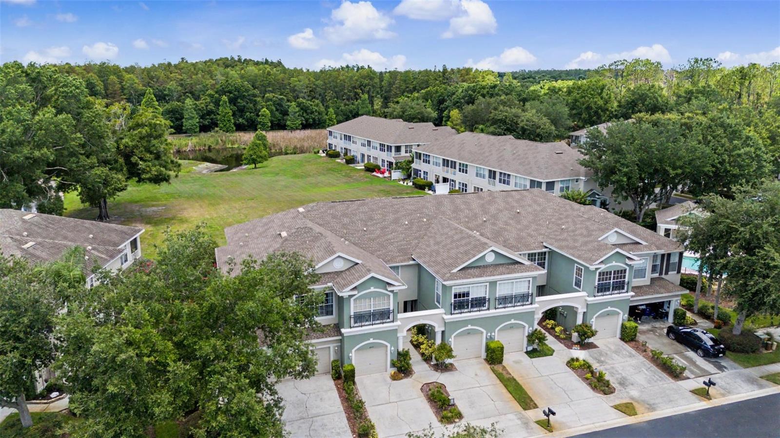 HUNTINGTON RIDGE TWNHMS - Residential
