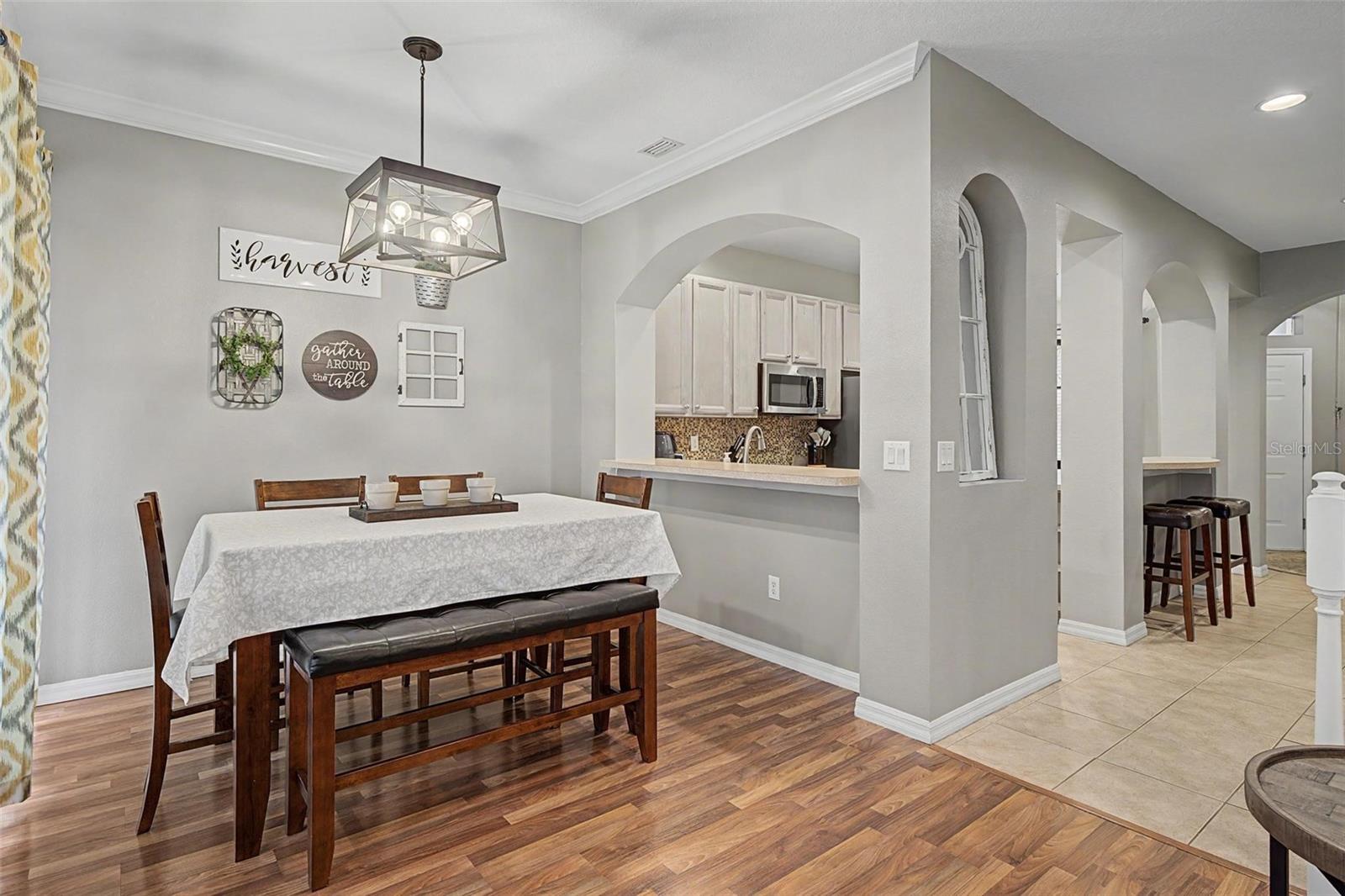 HUNTINGTON RIDGE TWNHMS - Residential