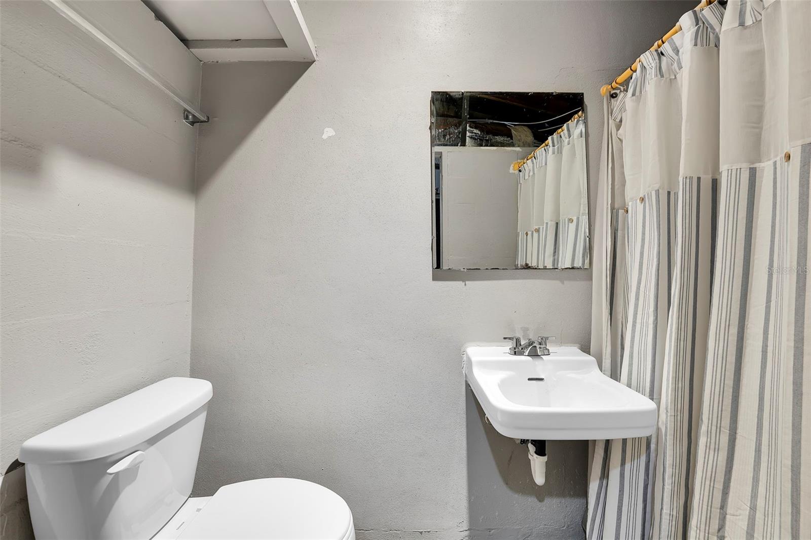 EL DORADO HILLS ANNEX - Residential Lease