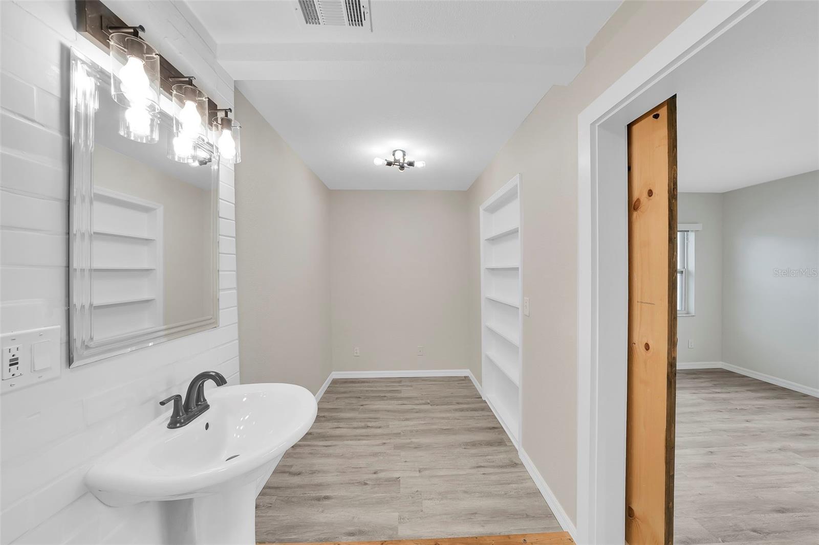EL DORADO HILLS ANNEX - Residential Lease