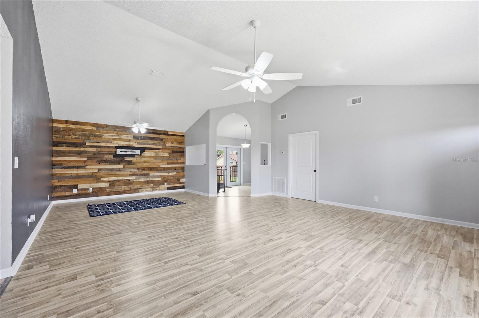 DELTONA LAKES UNIT 43 - Residential