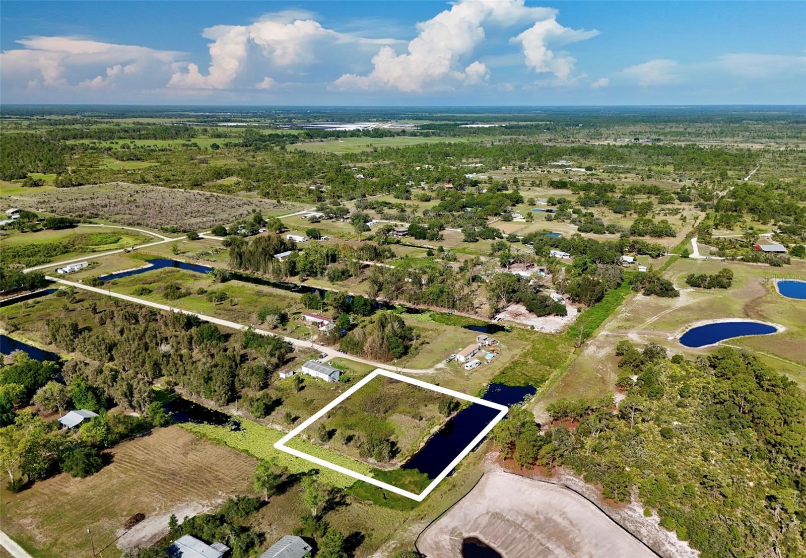 HOLIDAY ACRES 1ST ADD - Land