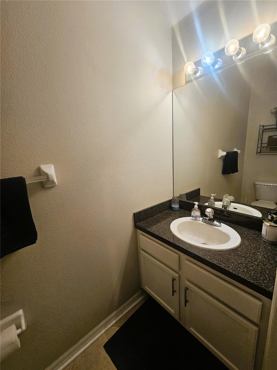 STONE RIDGE AT HIGHWOODS PRESE - Residential Lease