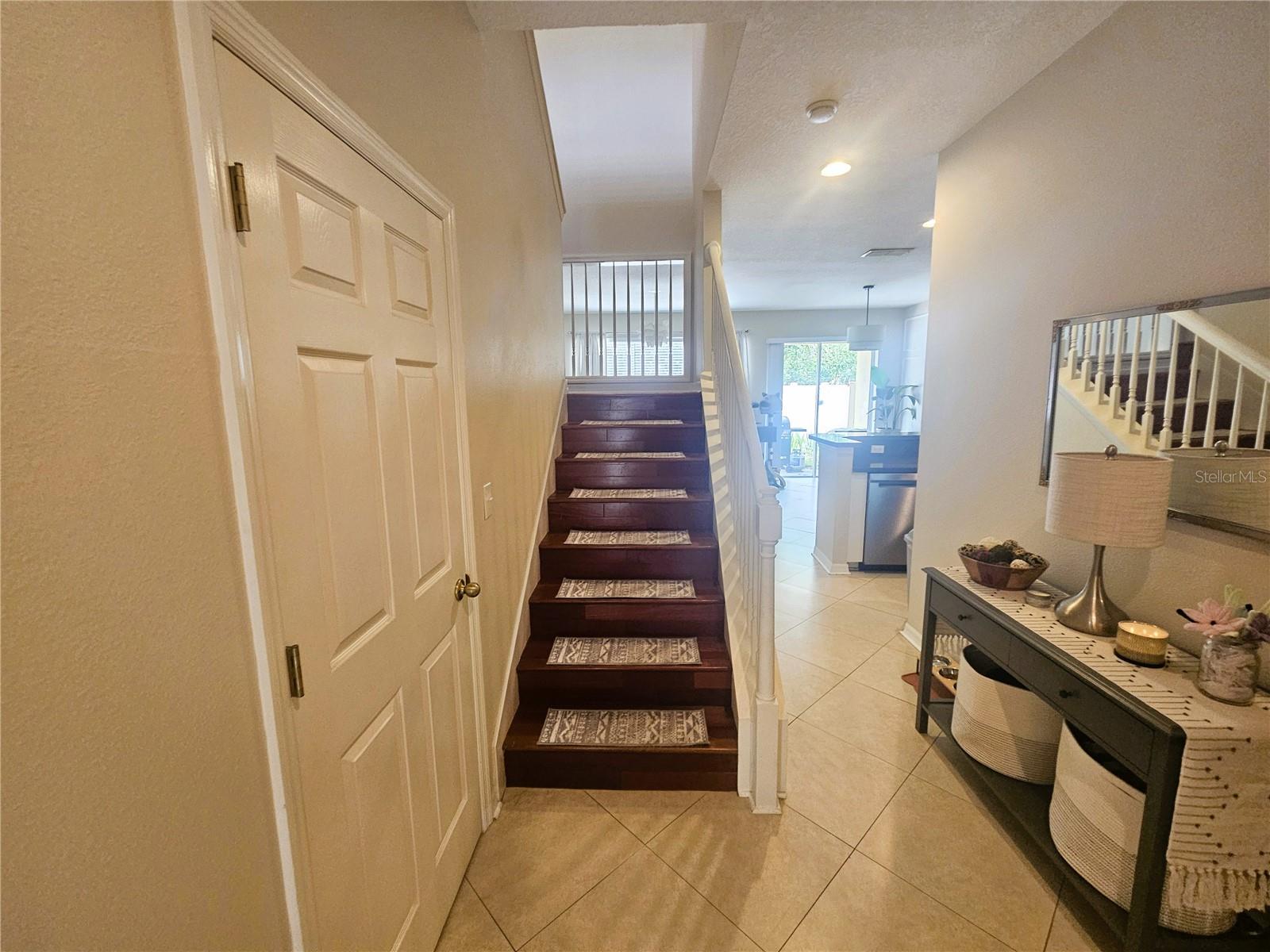 STONE RIDGE AT HIGHWOODS PRESE - Residential Lease
