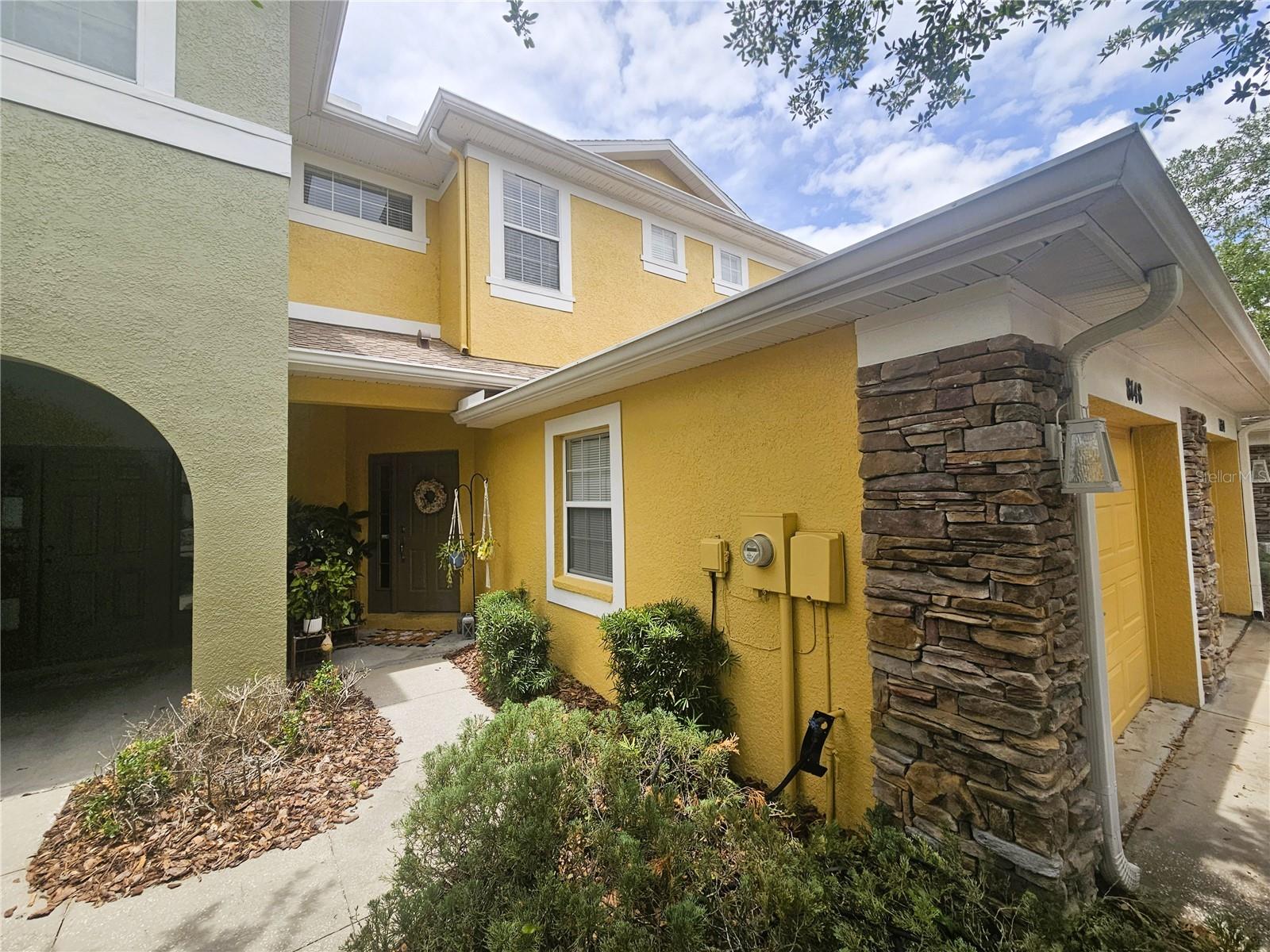 STONE RIDGE AT HIGHWOODS PRESE - Residential Lease