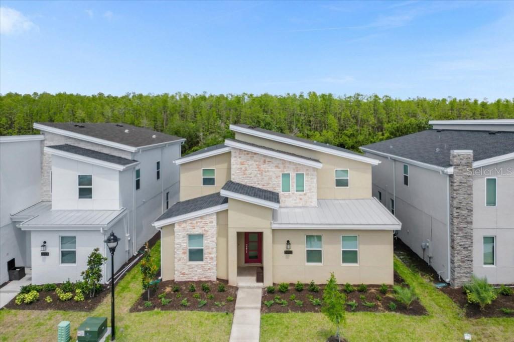 COVE AT STOREY LAKE 4 - Residential