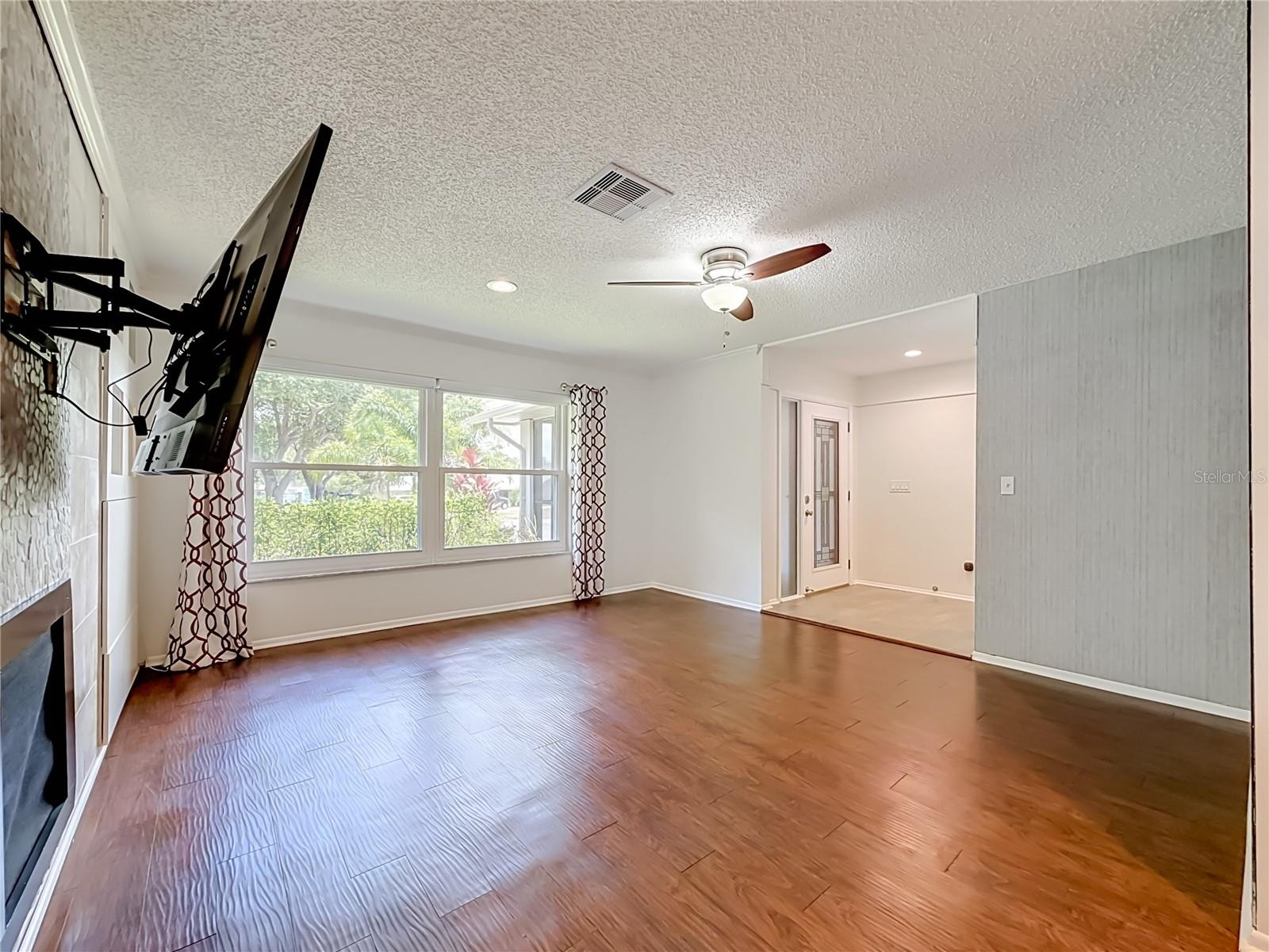 HIGHLAND LAKES - Residential