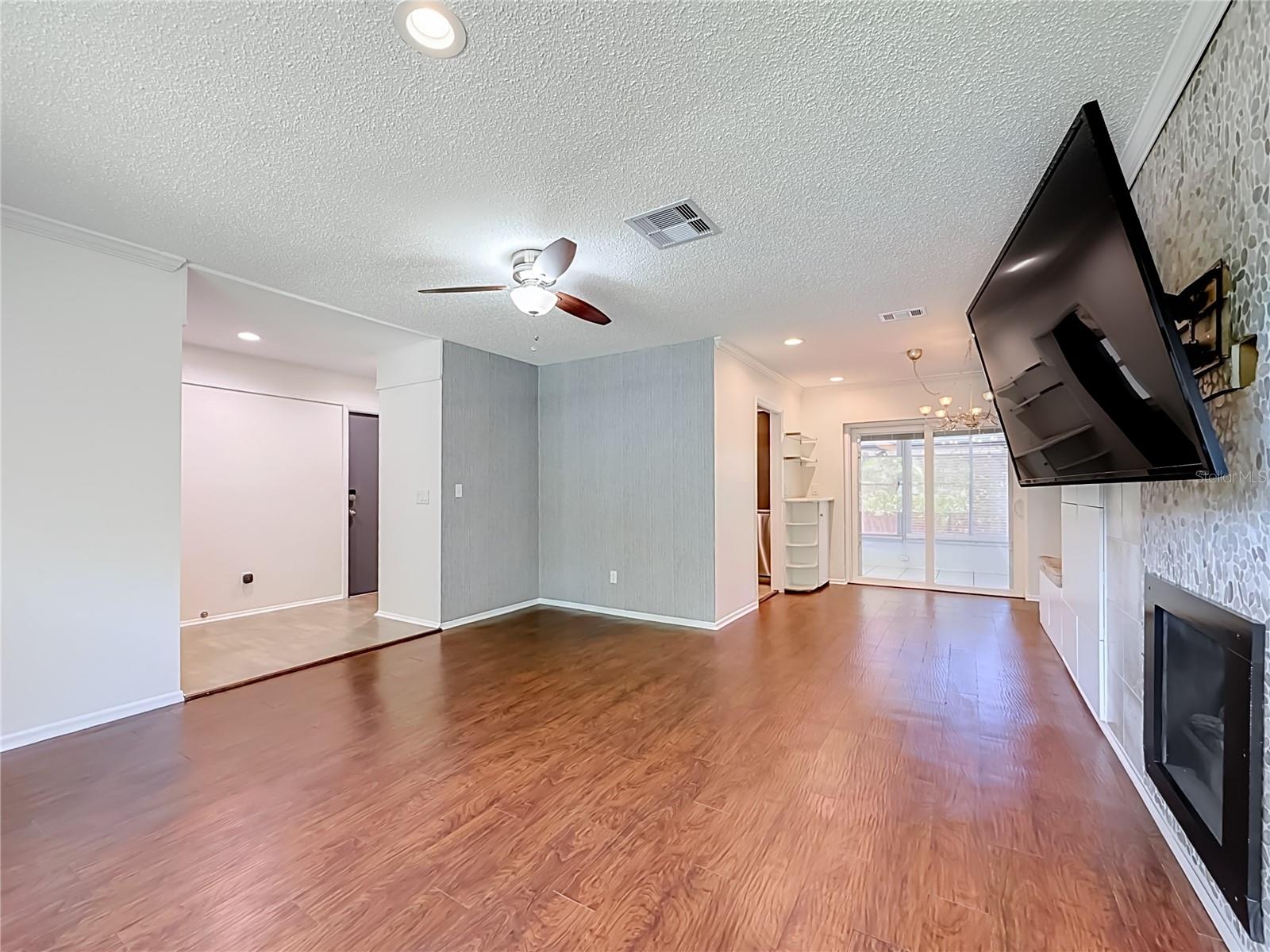 HIGHLAND LAKES - Residential