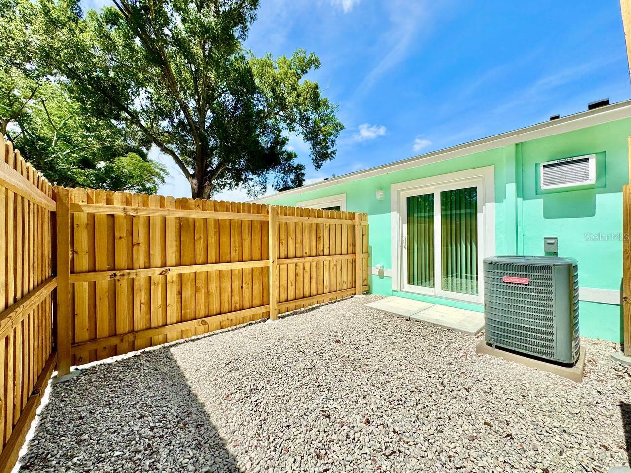 DEL RIO ESTATES UNIT 9 - Residential Lease