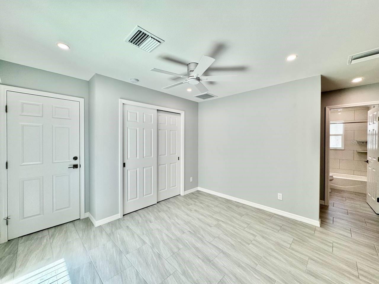 DEL RIO ESTATES UNIT 9 - Residential Lease