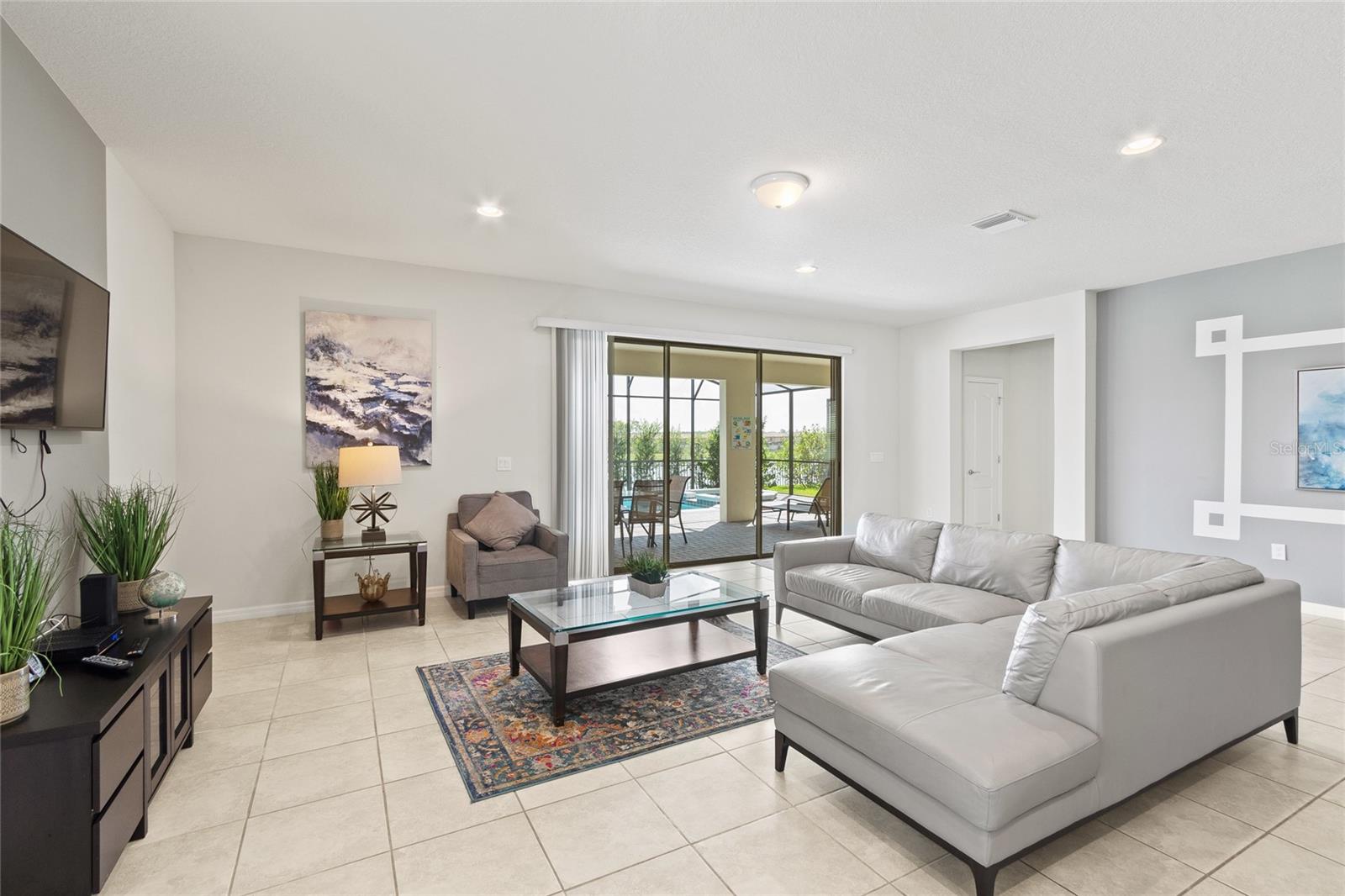 WINDSOR AT WESTSIDE PHASE 3 - Residential