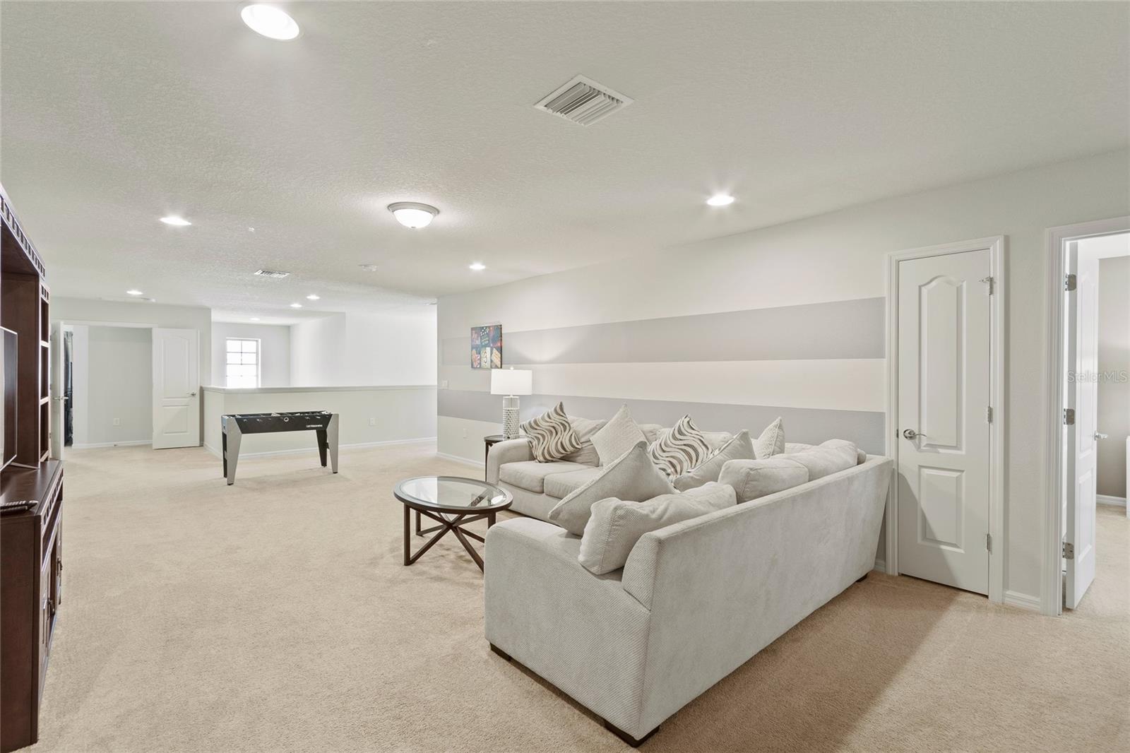 WINDSOR AT WESTSIDE PHASE 3 - Residential