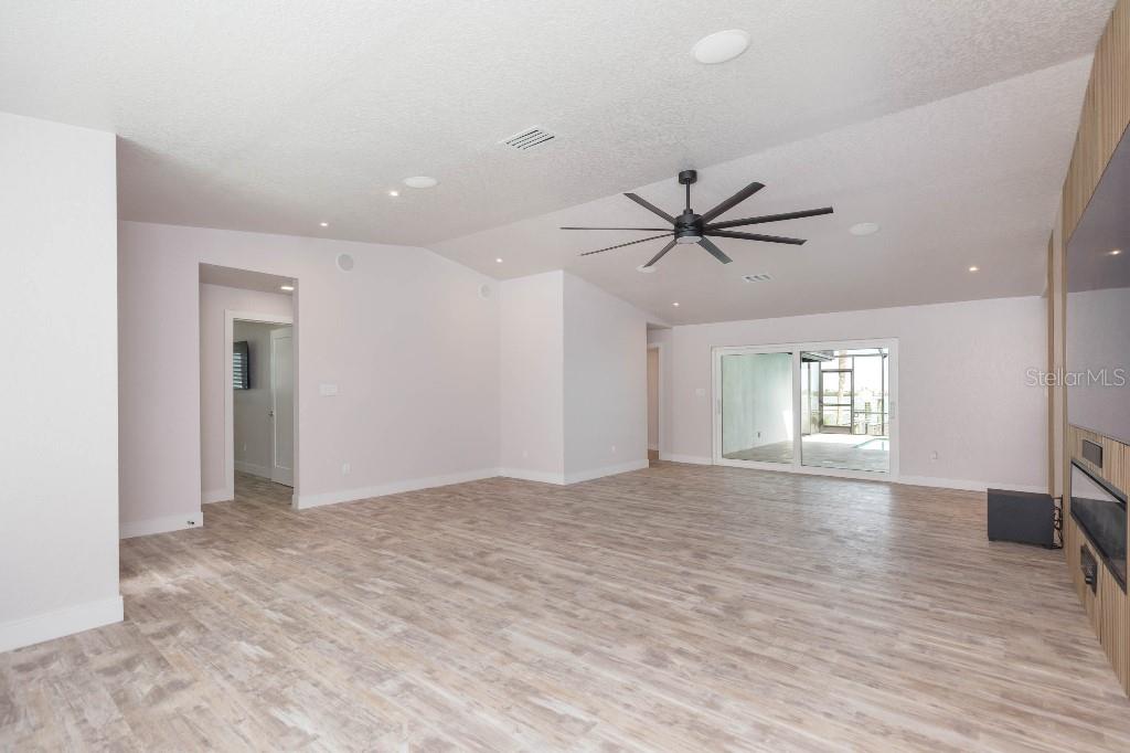 HARBOR BLUFFS SEC 4 - Residential