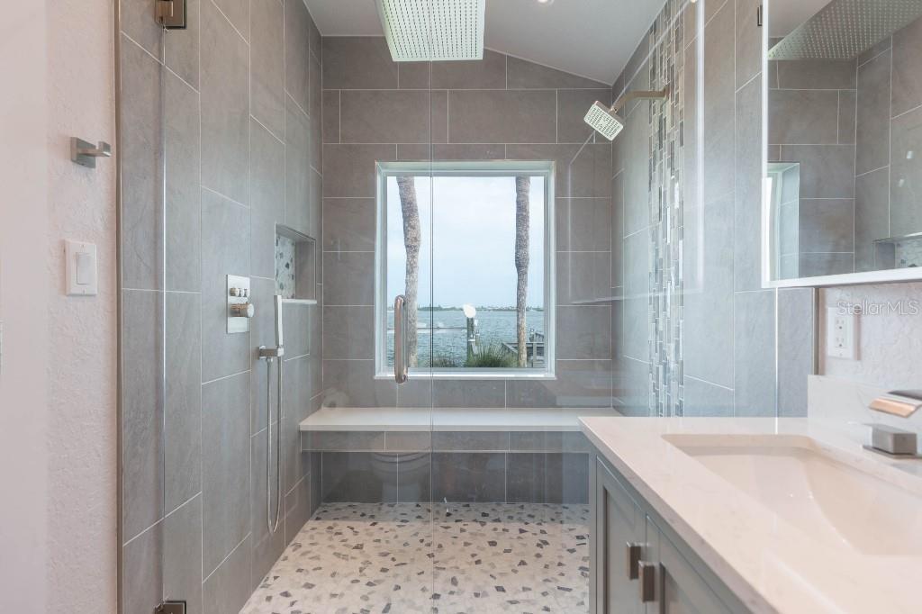 HARBOR BLUFFS SEC 4 - Residential