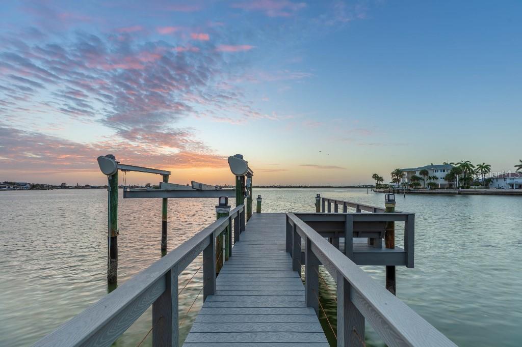 HARBOR BLUFFS SEC 4 - Residential