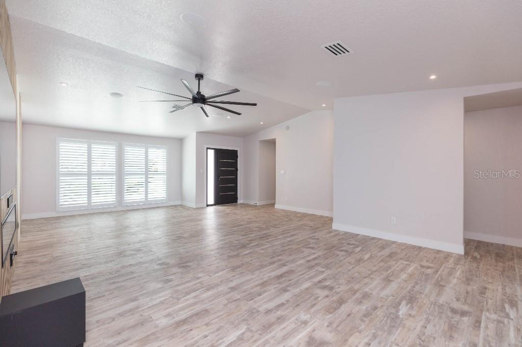 HARBOR BLUFFS SEC 4 - Residential