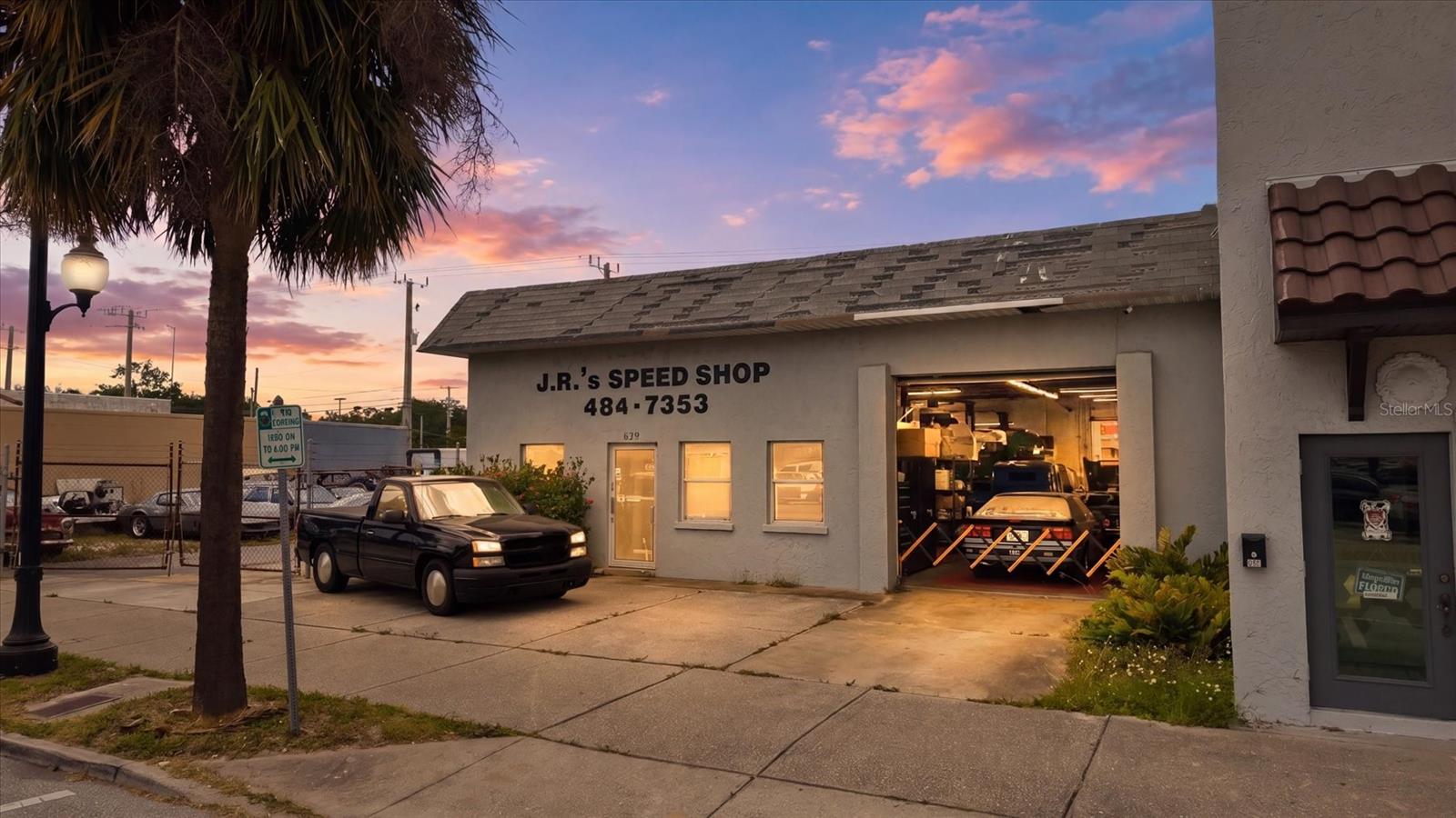 VENICE EDGEWOOD SEC OF - Commercial Sale