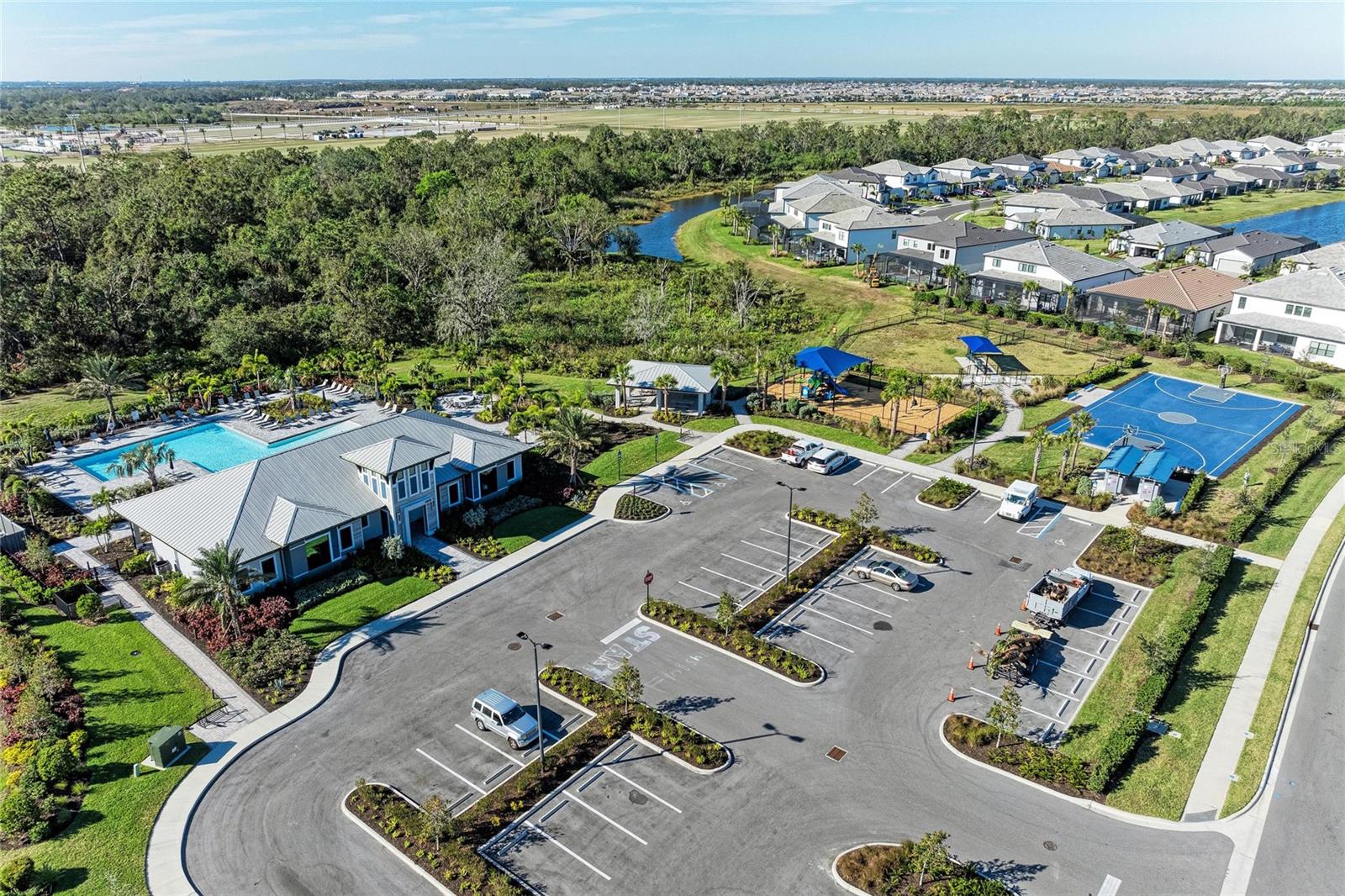 SAPPHIRE POINT PH IVA & IVB - Residential