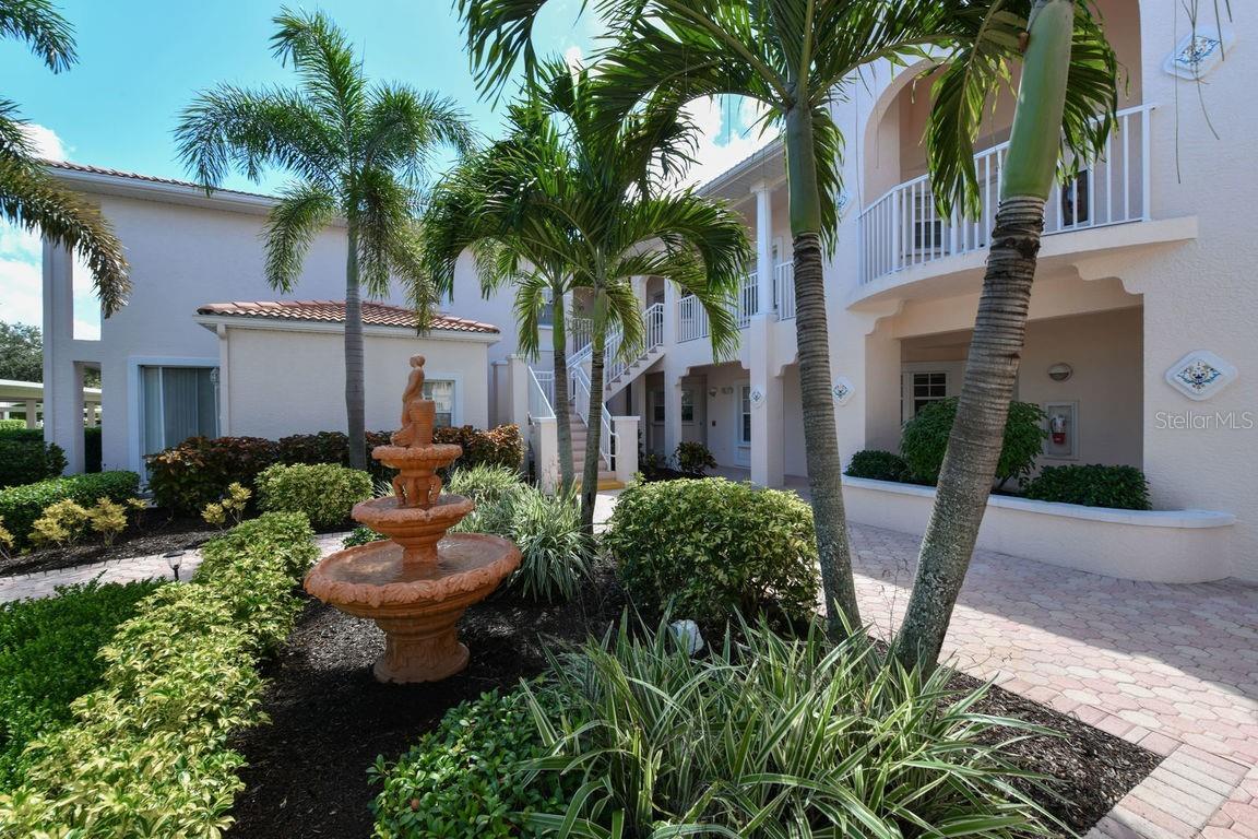 PLAZA DE FLORES - Residential