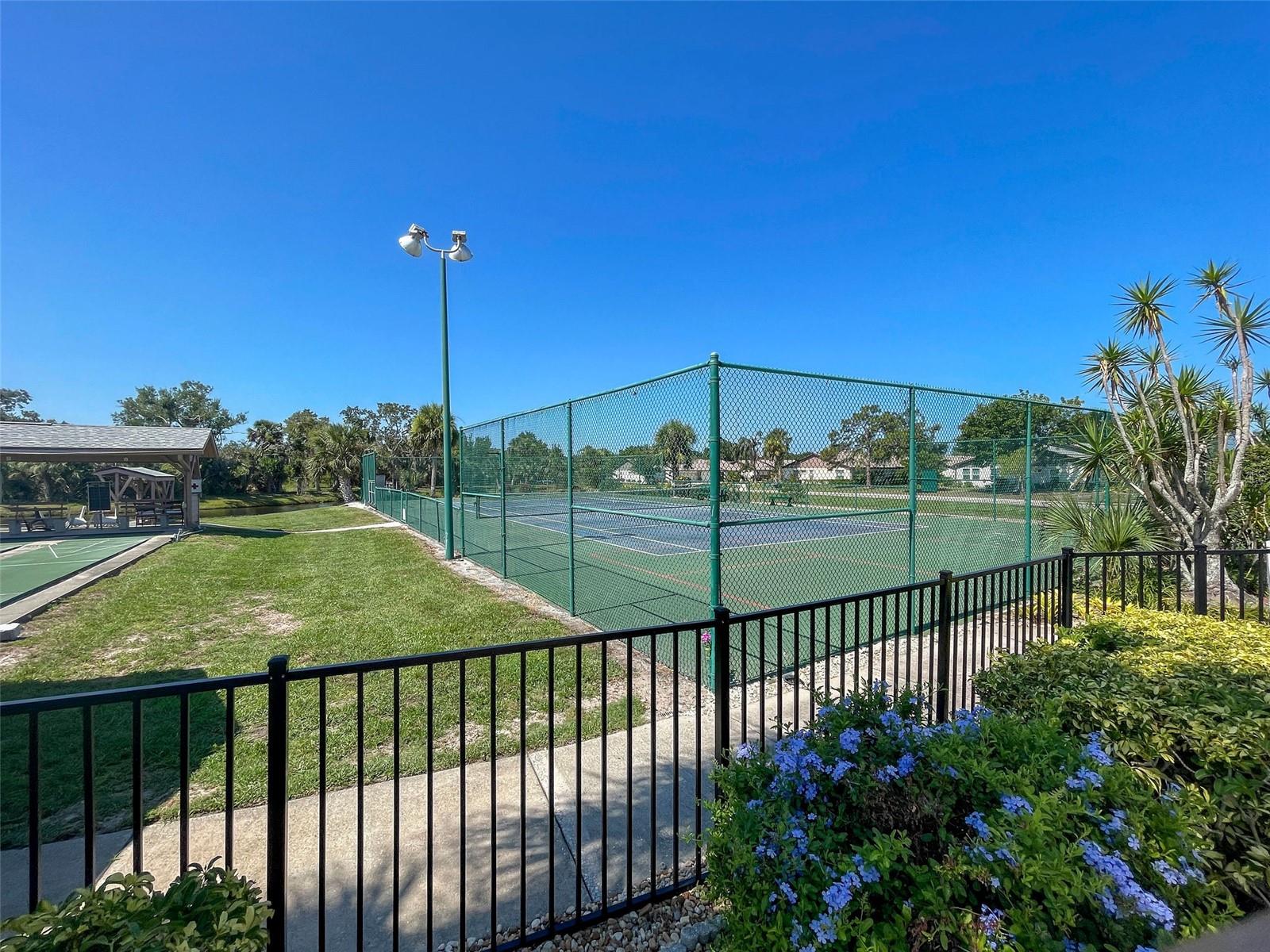 FOXWOOD - Residential