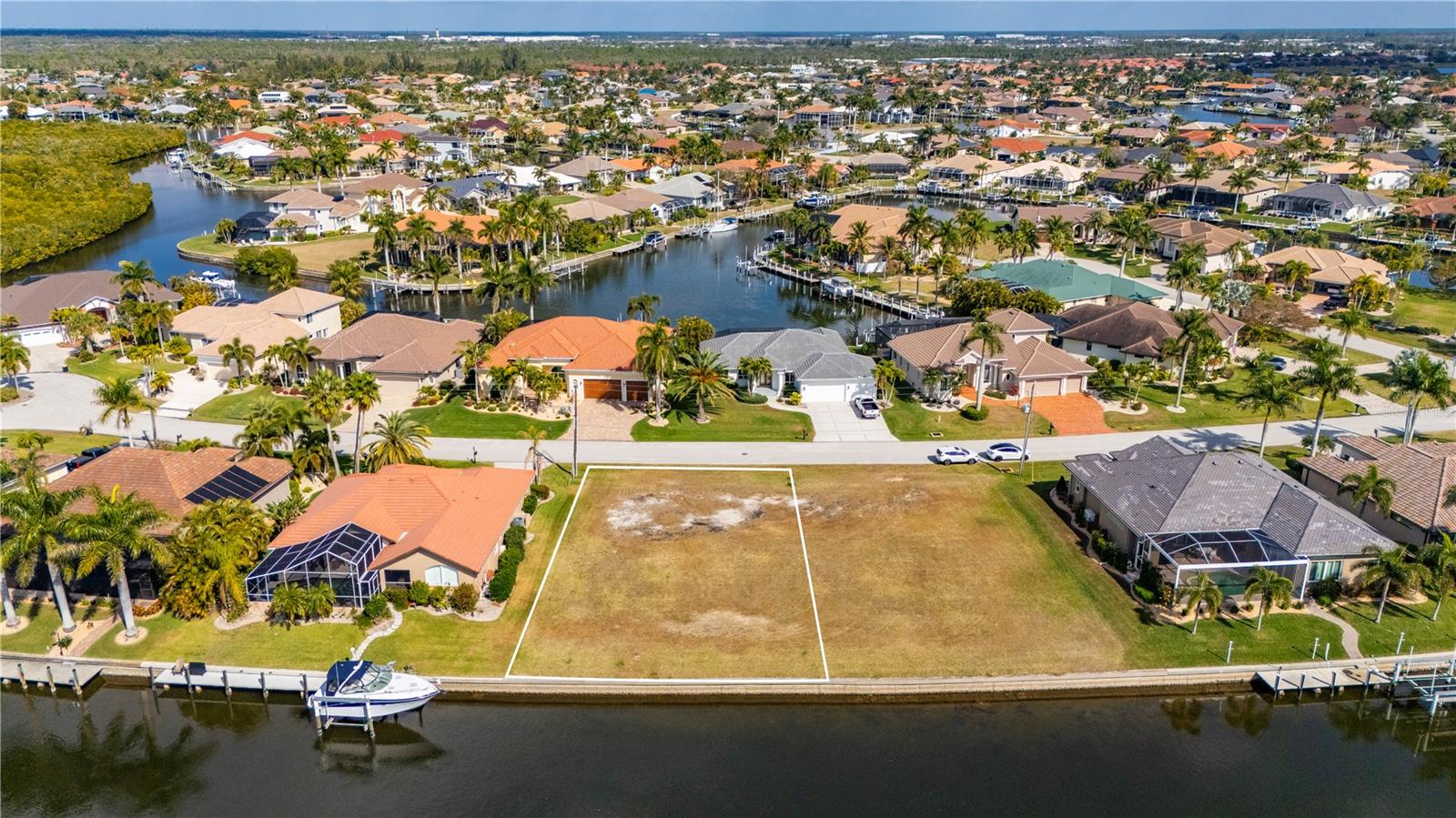 PUNTA GORDA ISLES SEC 15 - Land